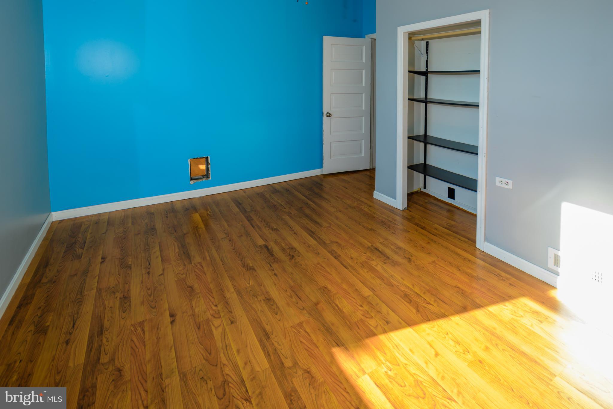 FRANKFORD - Residential