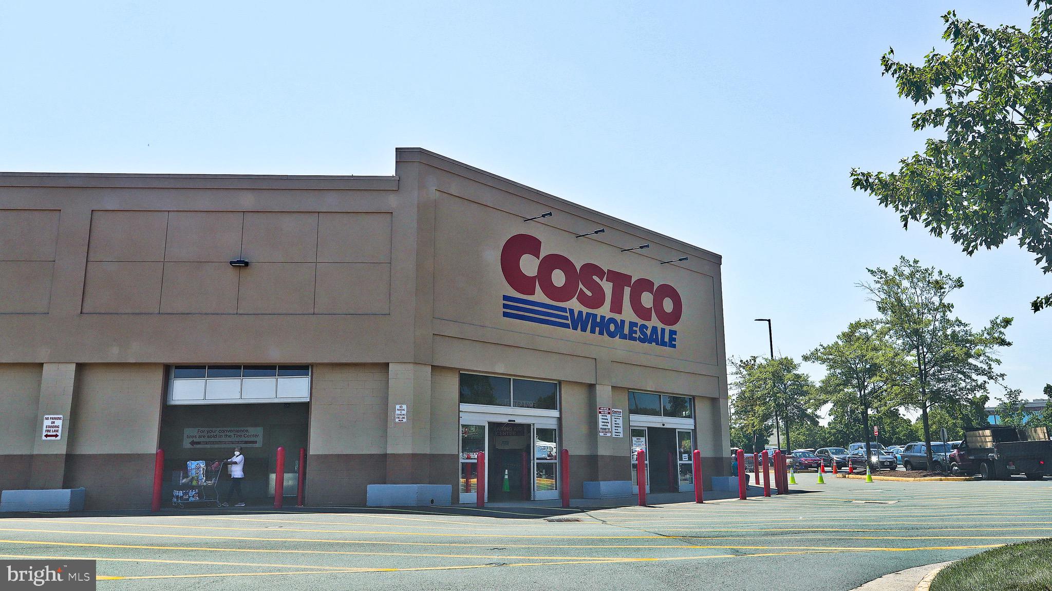 STRATFORD CONDOS - Residential