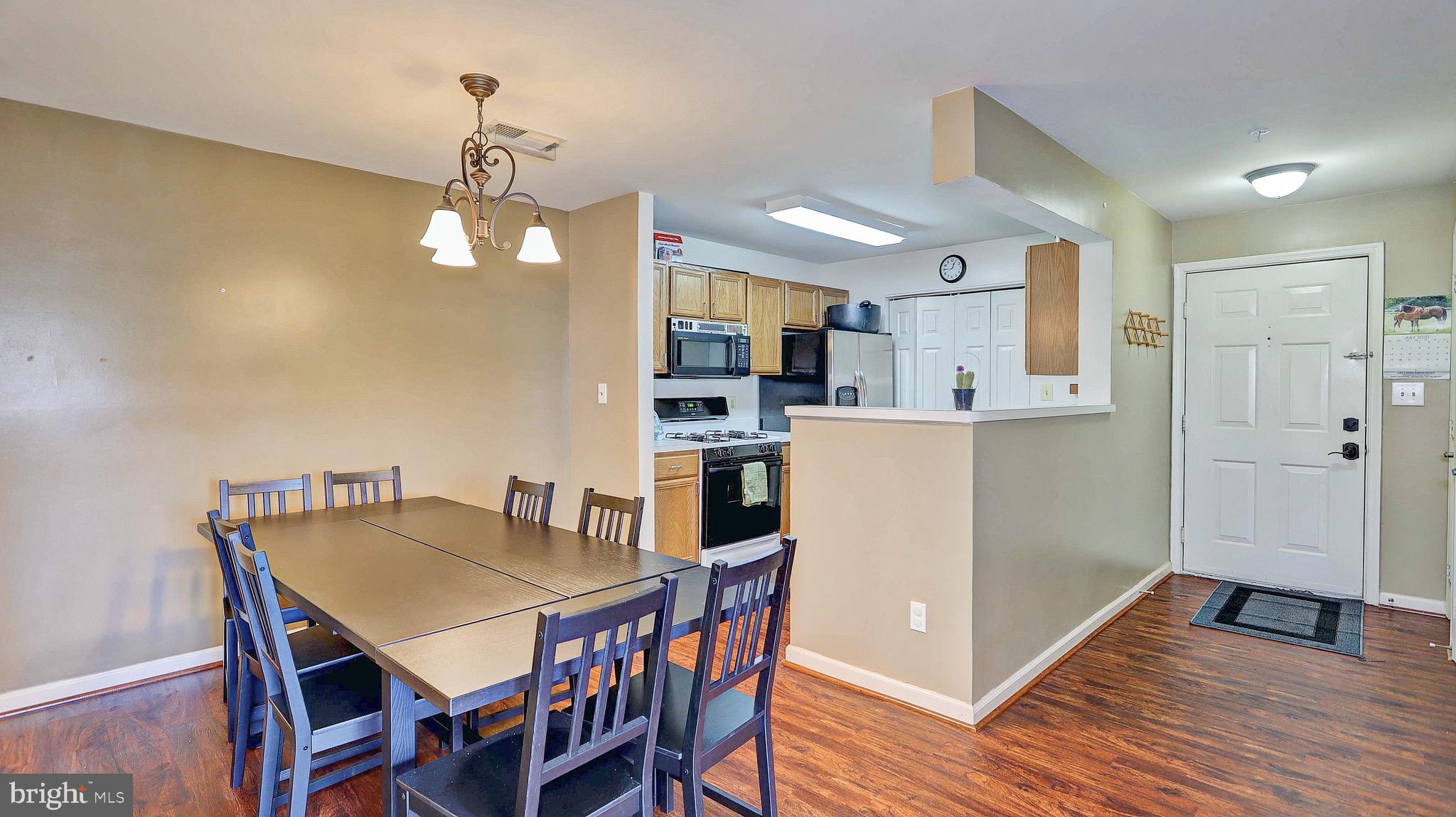 STRATFORD CONDOS - Residential