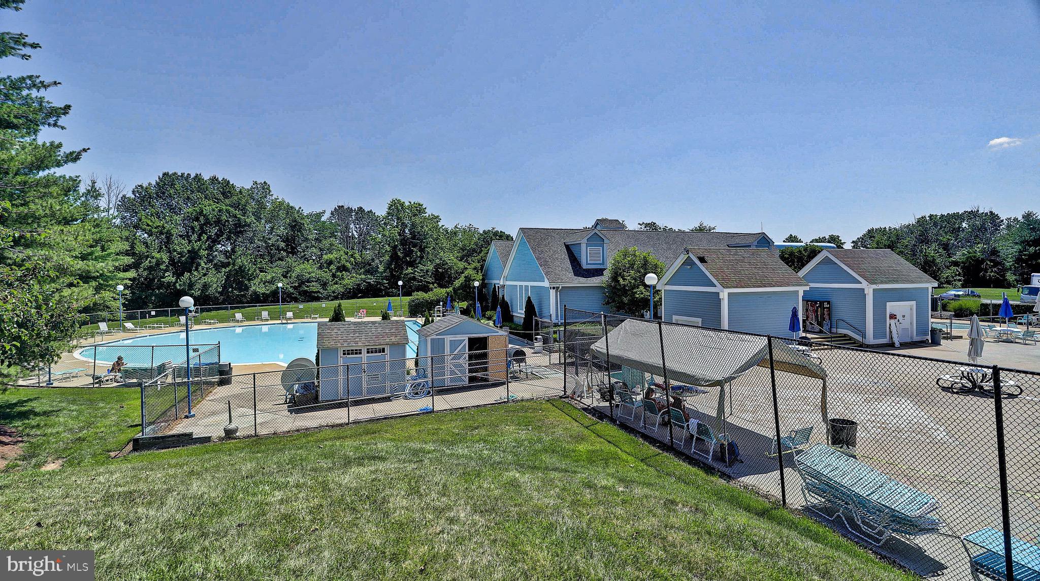 STRATFORD CONDOS - Residential