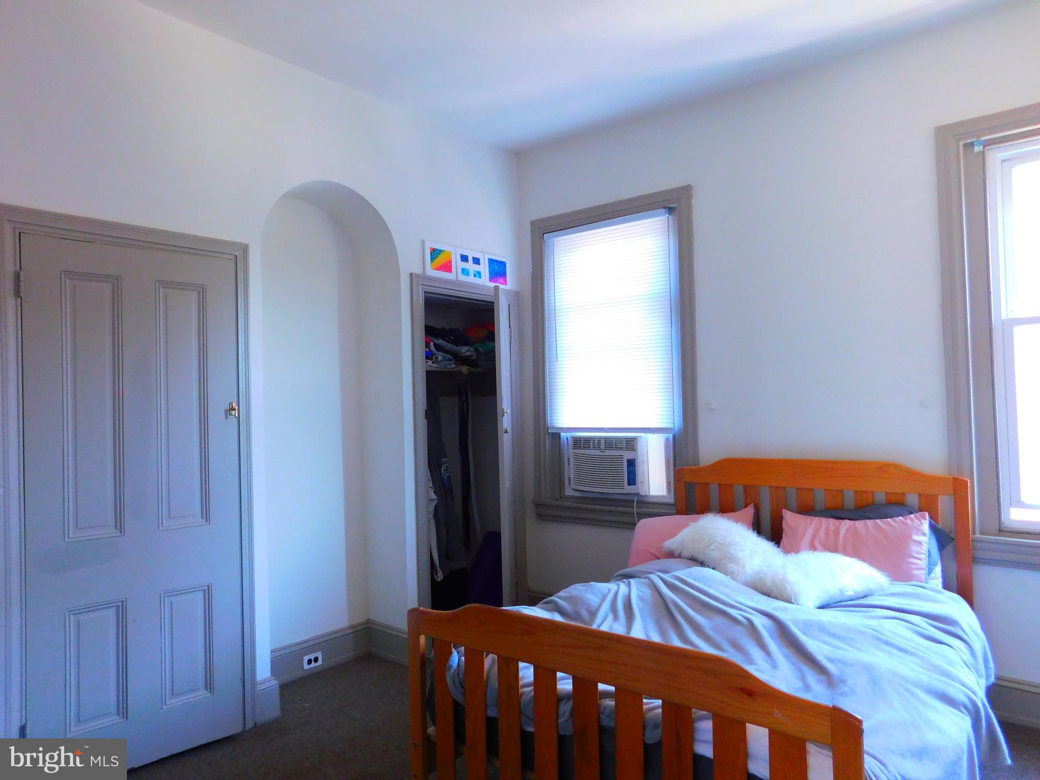 TEMPLE UNIVERSITY - Residential Lease