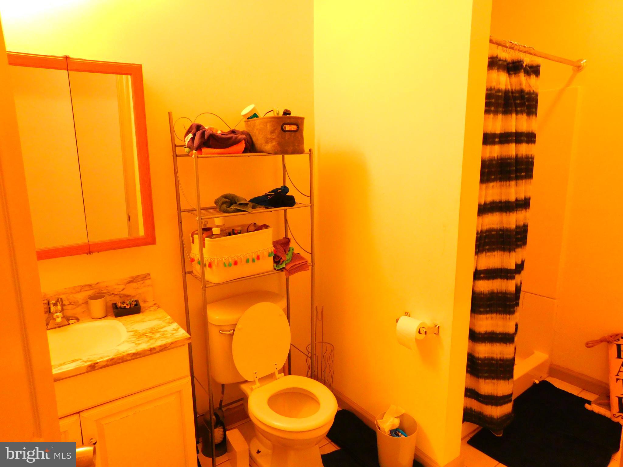 TEMPLE UNIVERSITY - Residential Lease