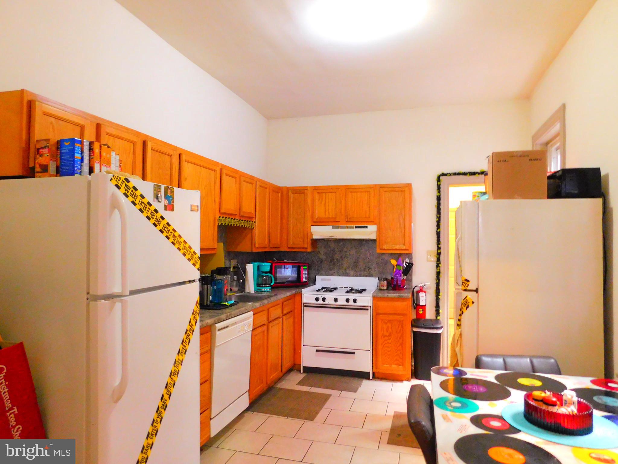 TEMPLE UNIVERSITY - Residential Lease