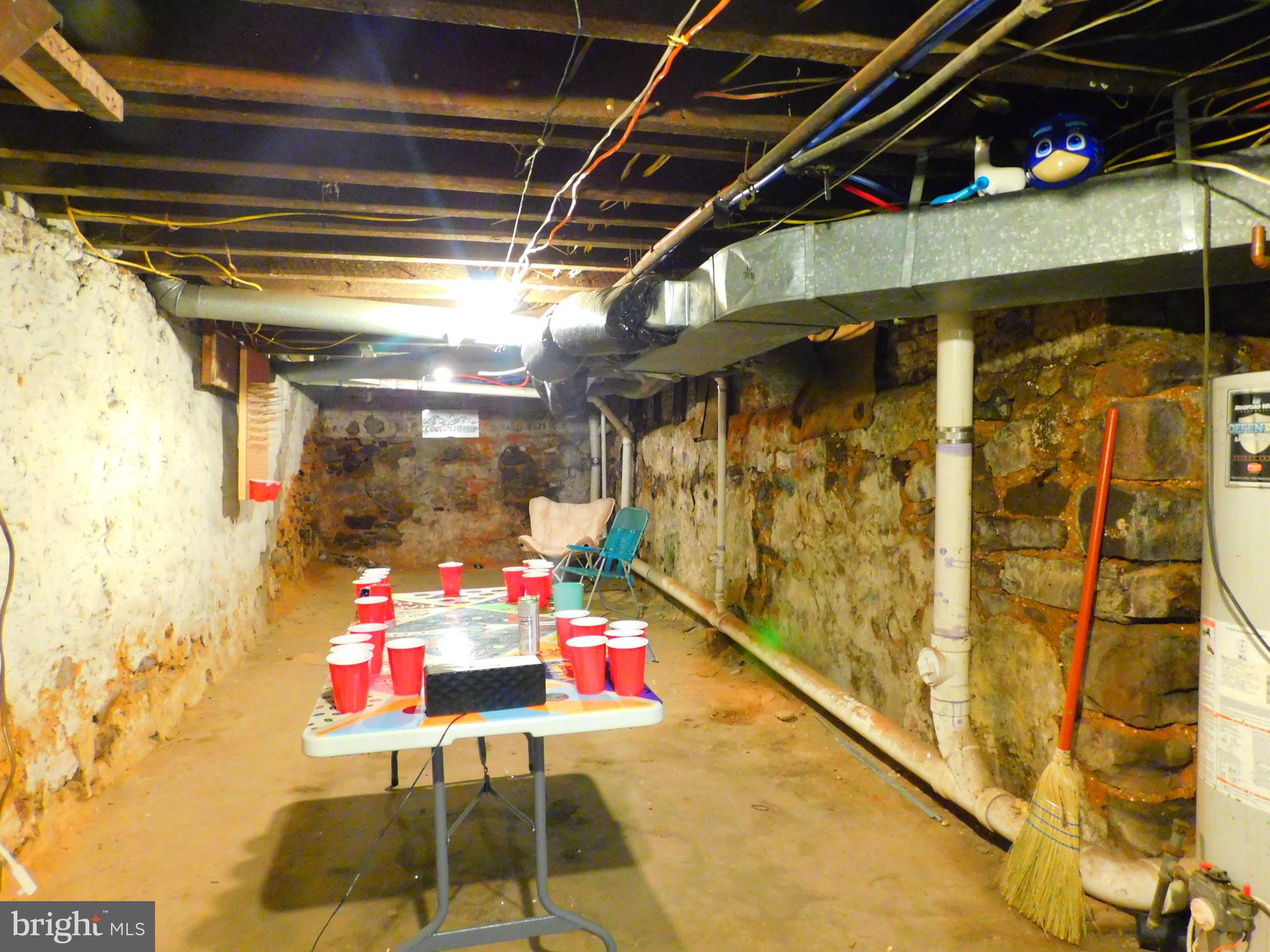 TEMPLE UNIVERSITY - Residential Lease