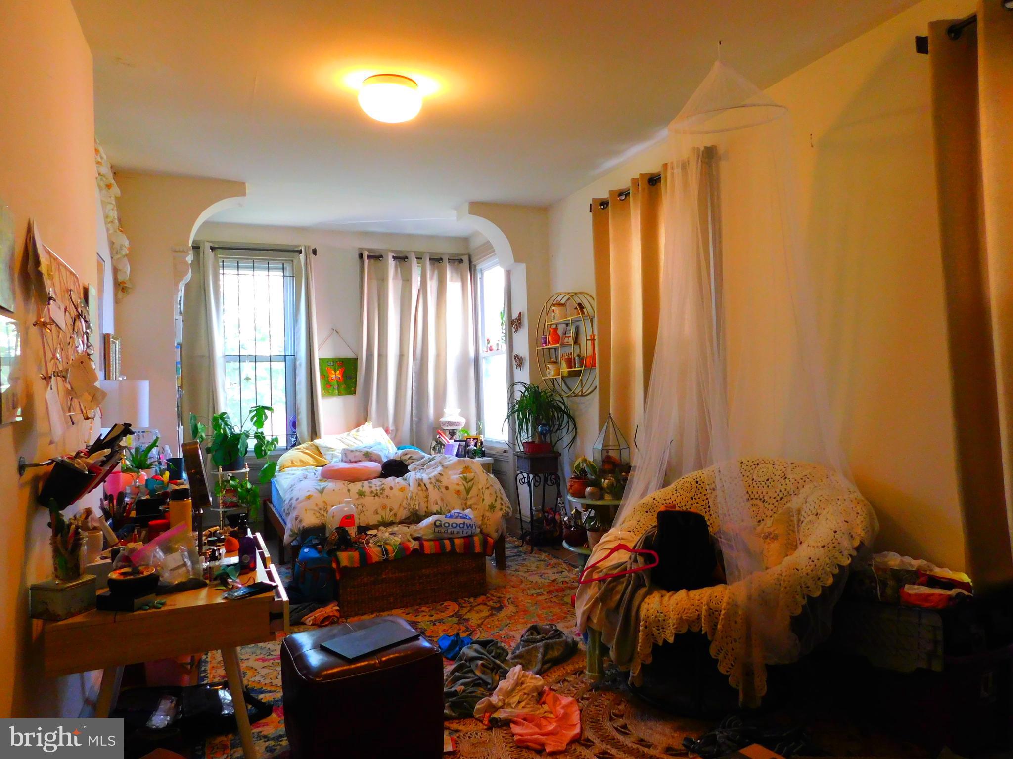 TEMPLE UNIVERSITY - Residential Lease