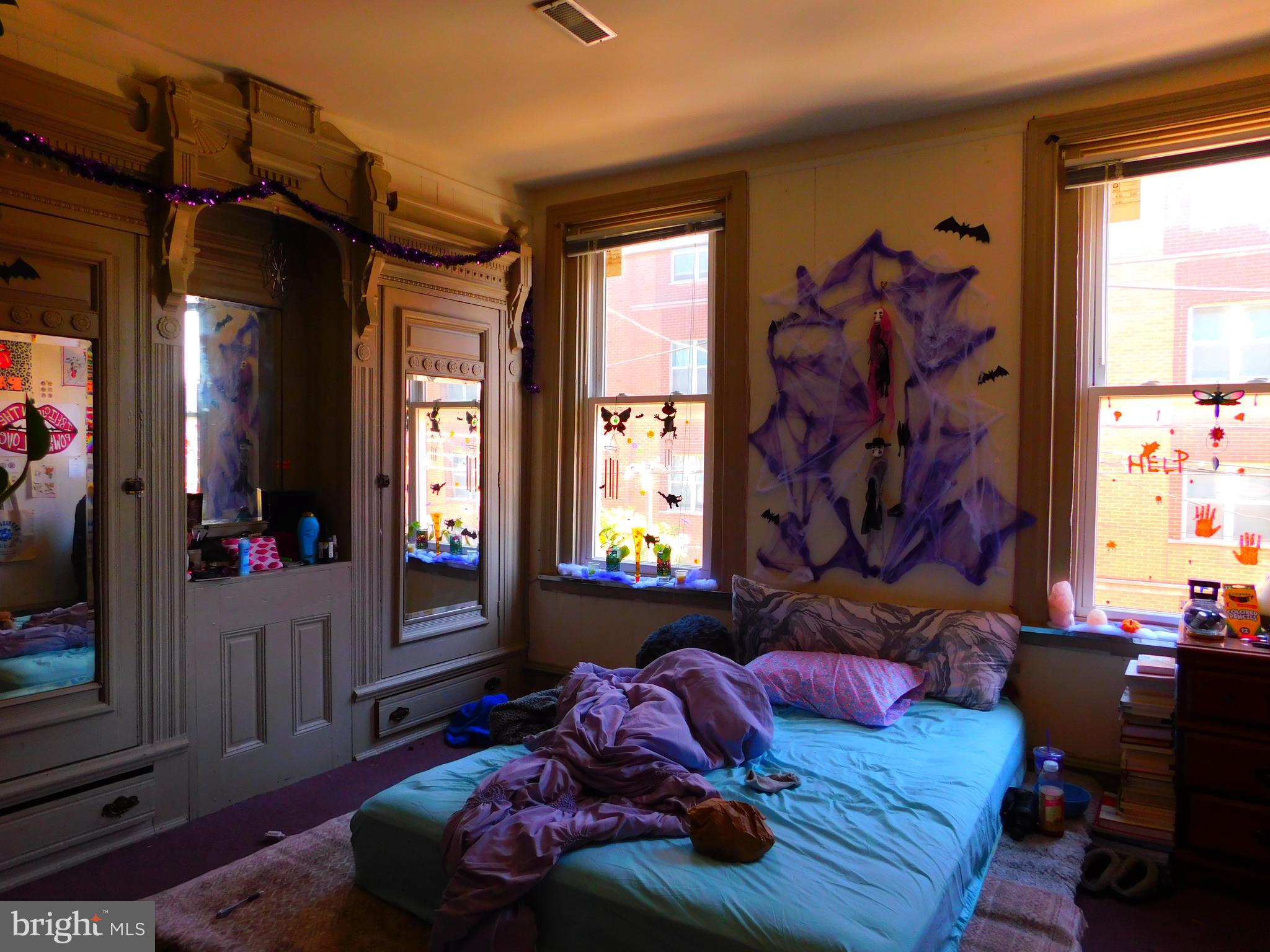 TEMPLE UNIVERSITY - Residential Lease