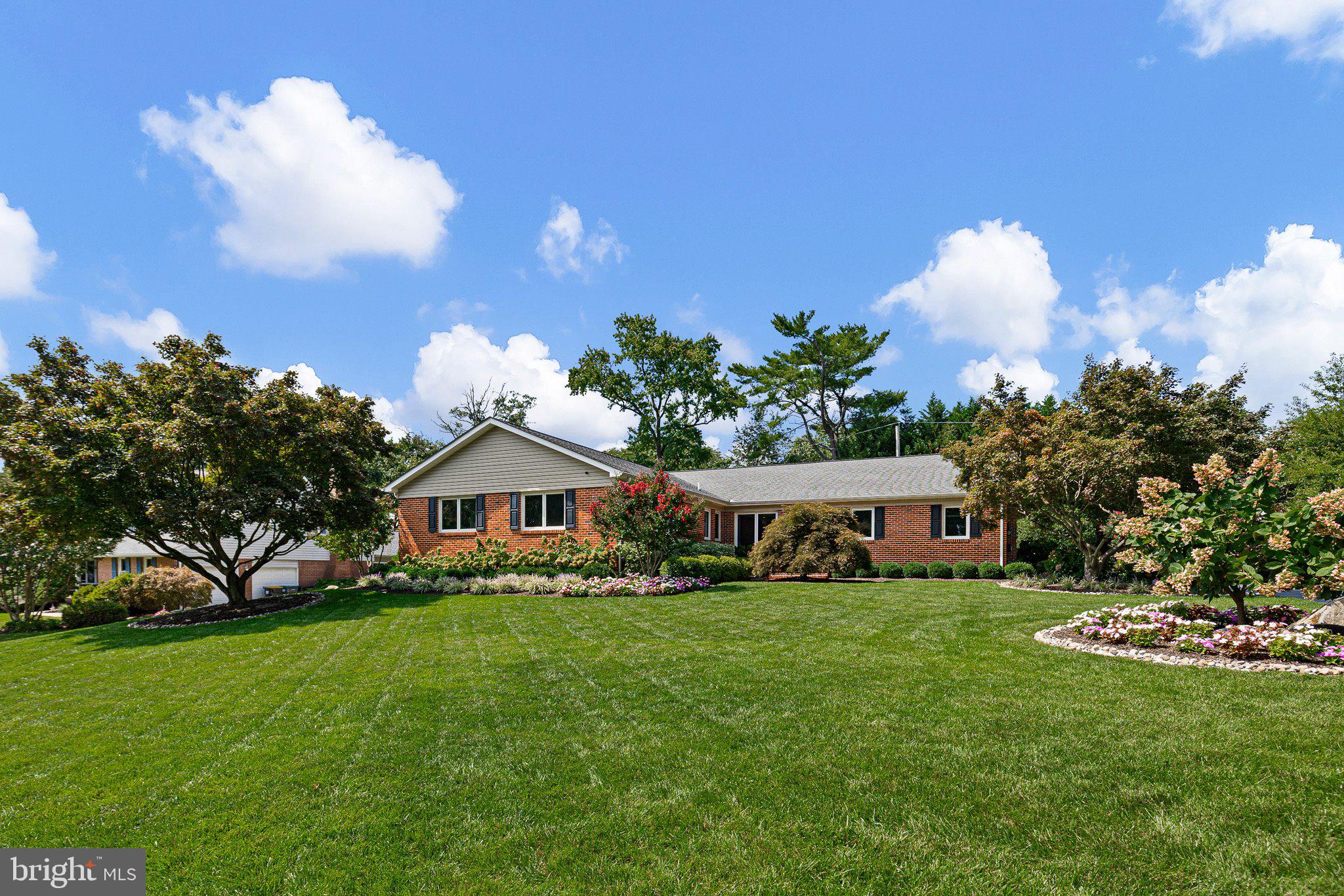 1109 ARTWIN ROAD