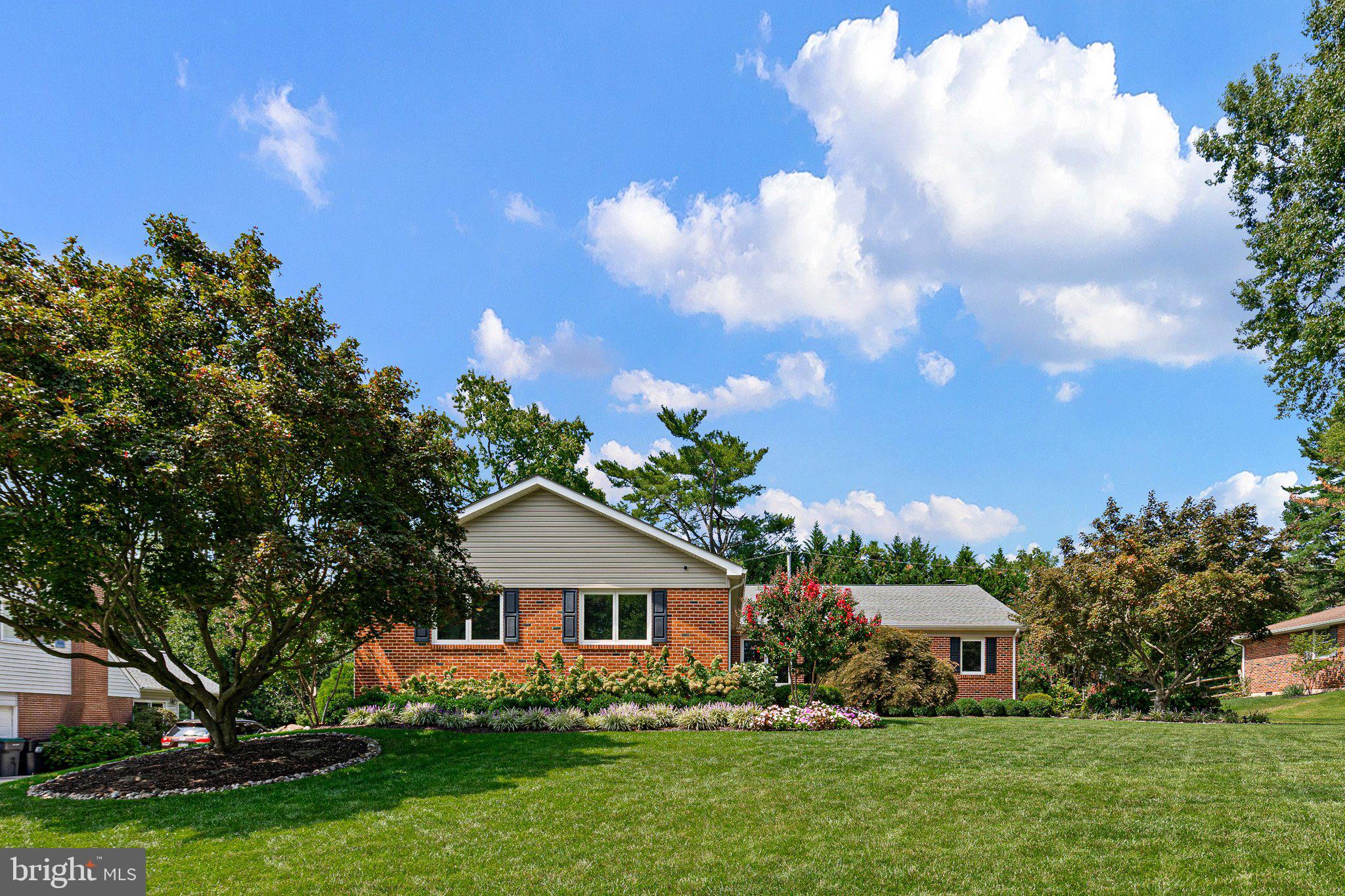 1109 ARTWIN ROAD