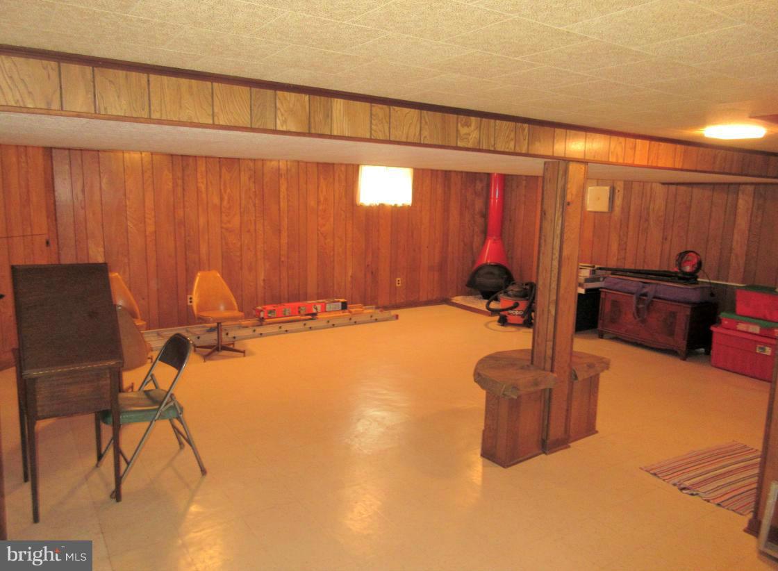 LODGE FOREST MANOR - Residential