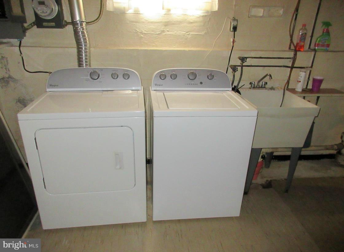 LODGE FOREST MANOR - Residential