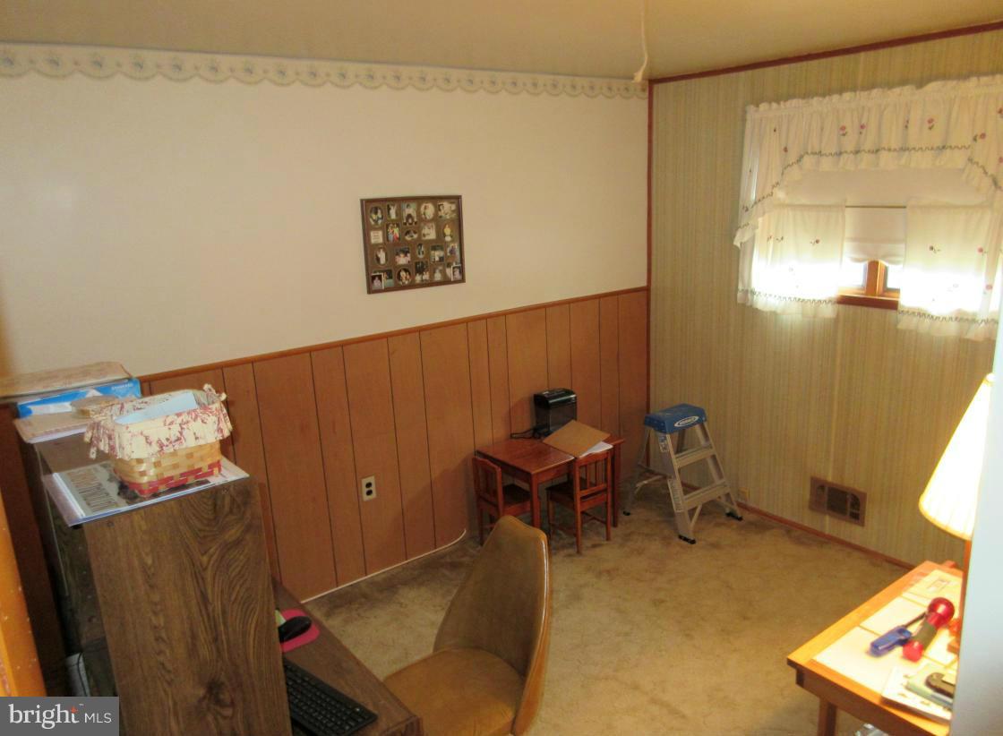 LODGE FOREST MANOR - Residential