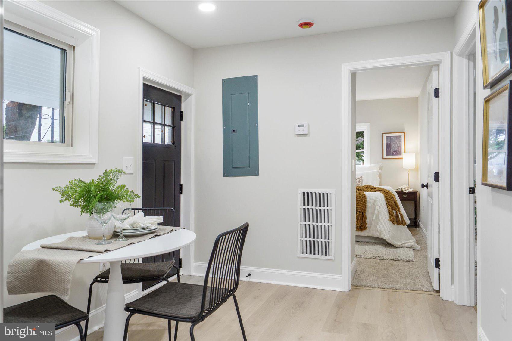 ARUNDEL GARDENS - Residential