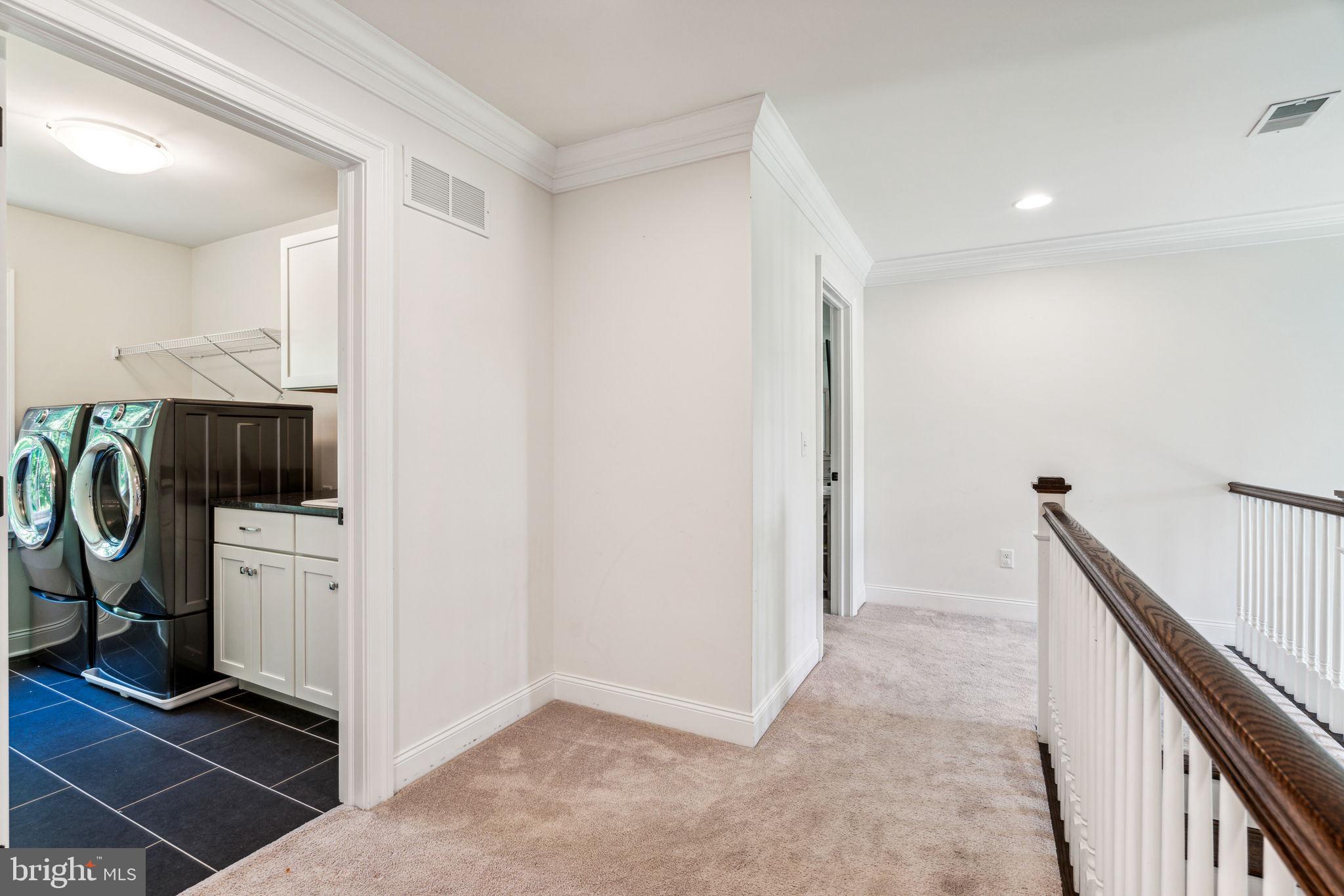 OAKWOOD - Residential