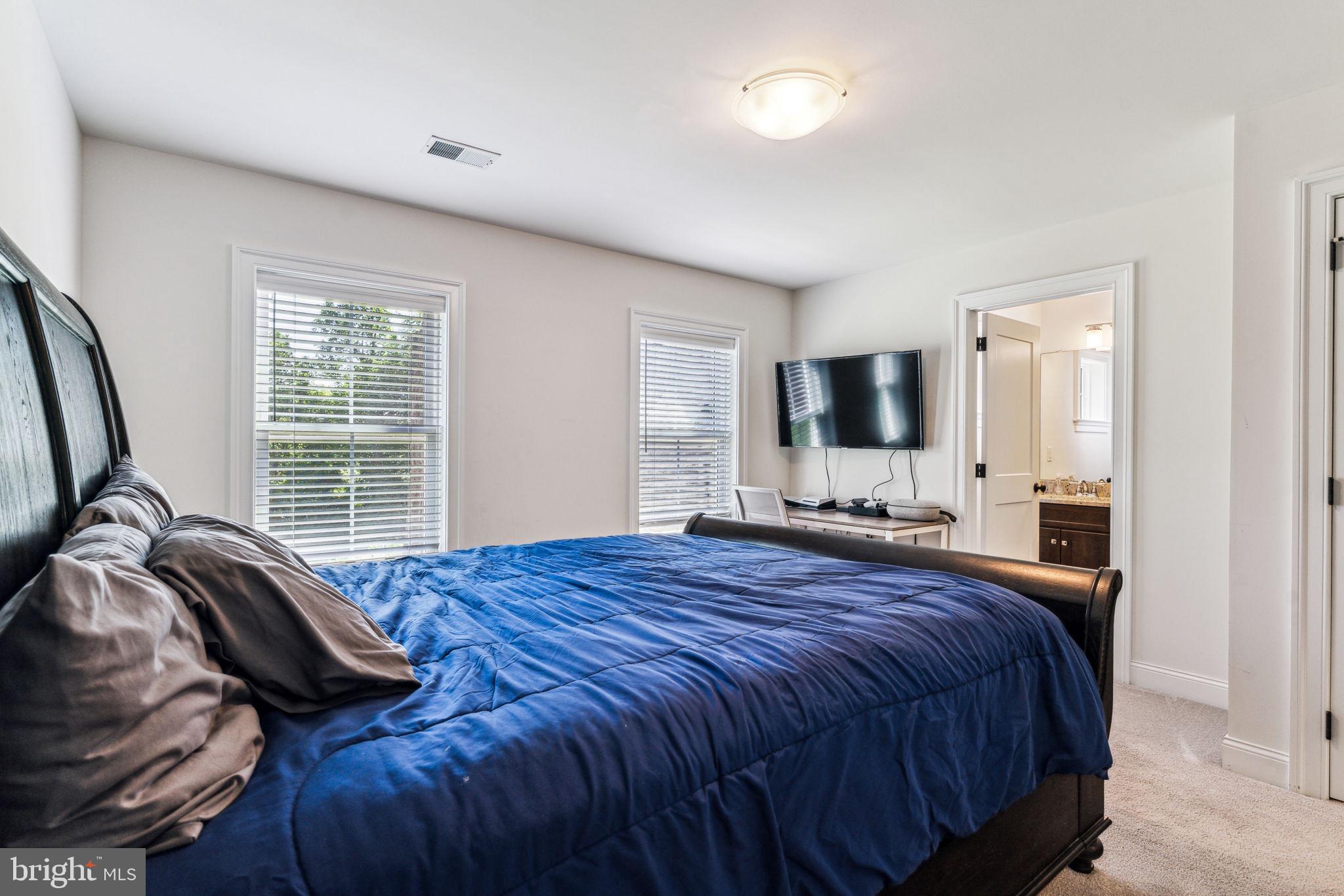 OAKWOOD - Residential