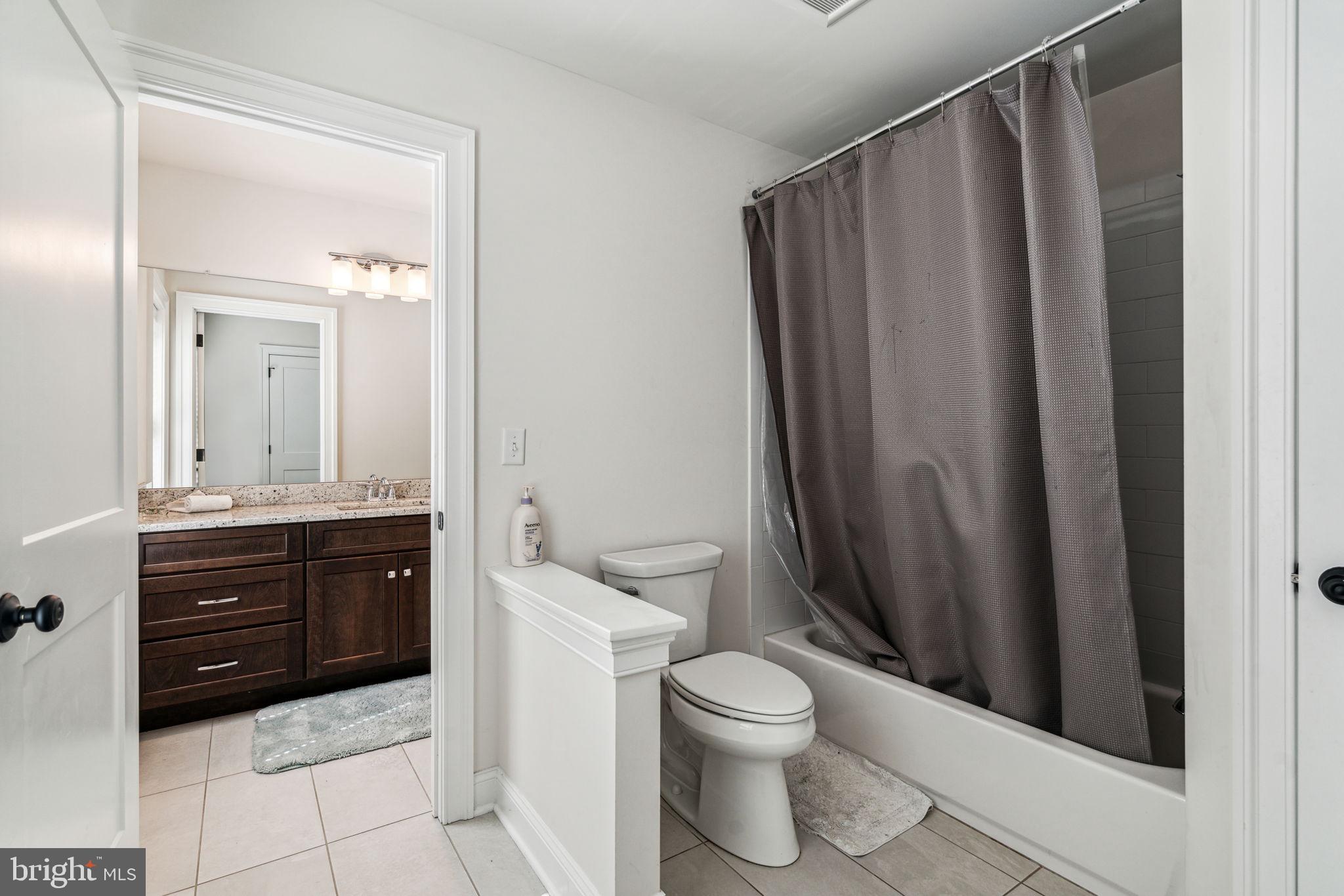 OAKWOOD - Residential