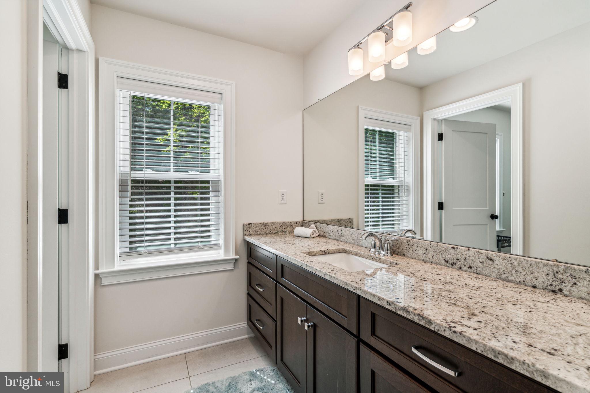 OAKWOOD - Residential