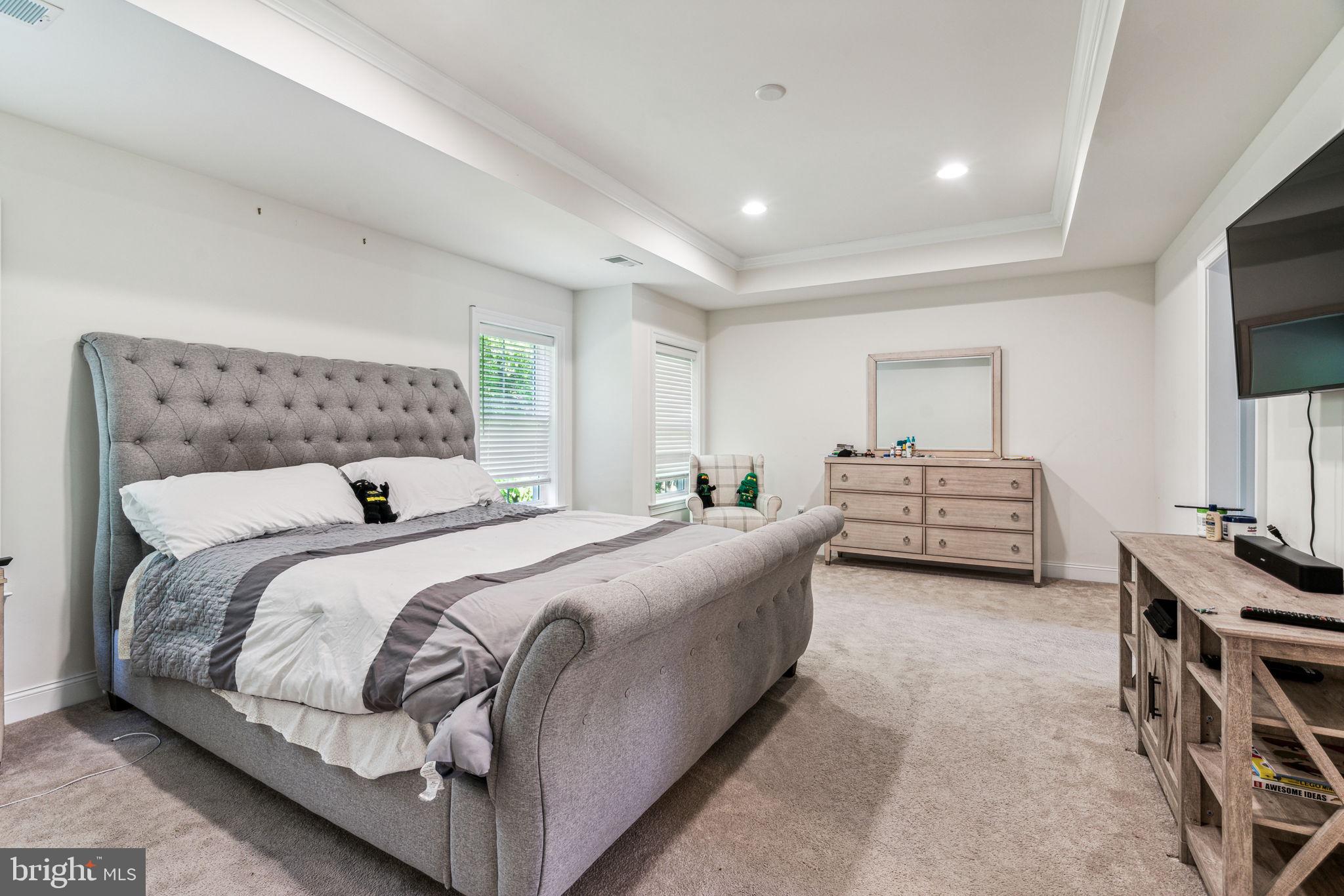 OAKWOOD - Residential