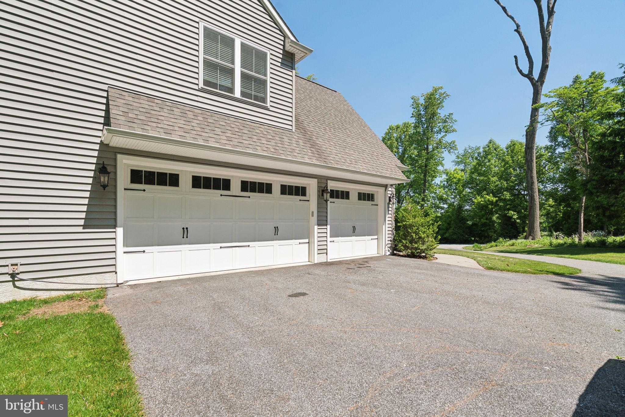 OAKWOOD - Residential