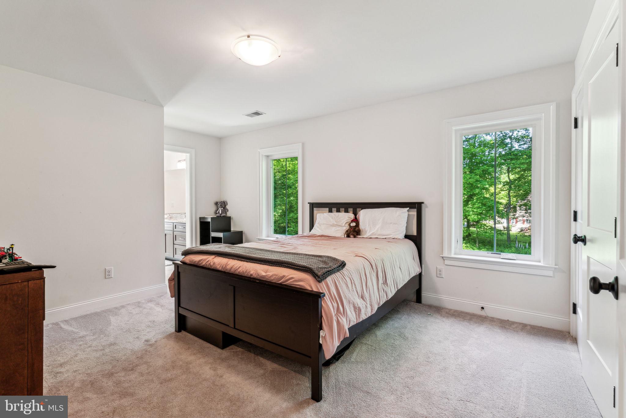 OAKWOOD - Residential