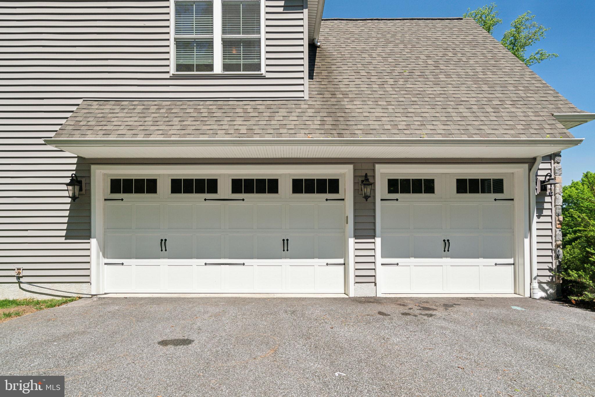 OAKWOOD - Residential