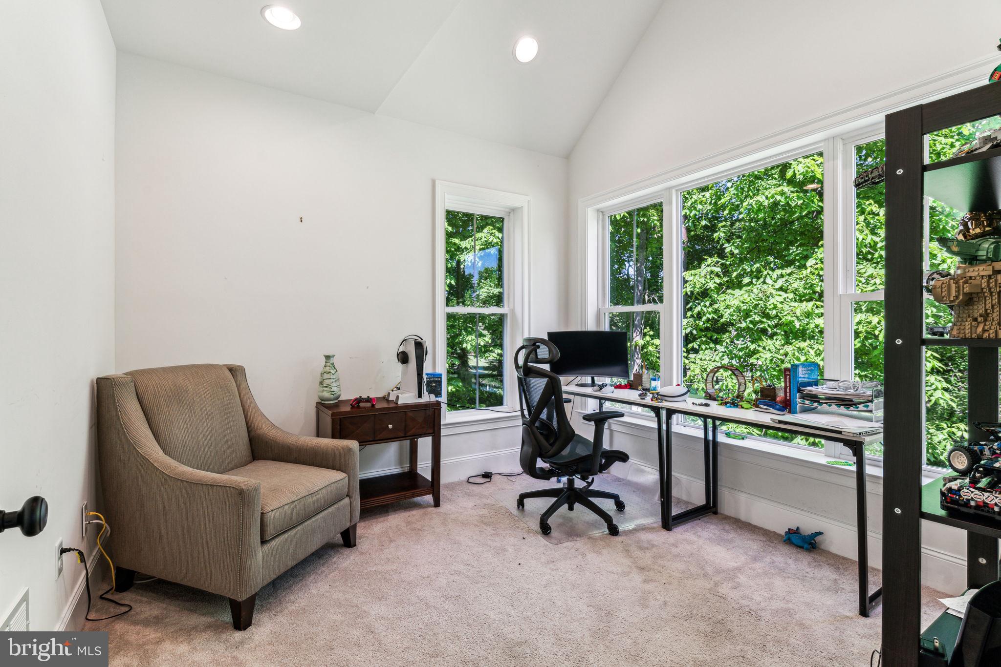 OAKWOOD - Residential