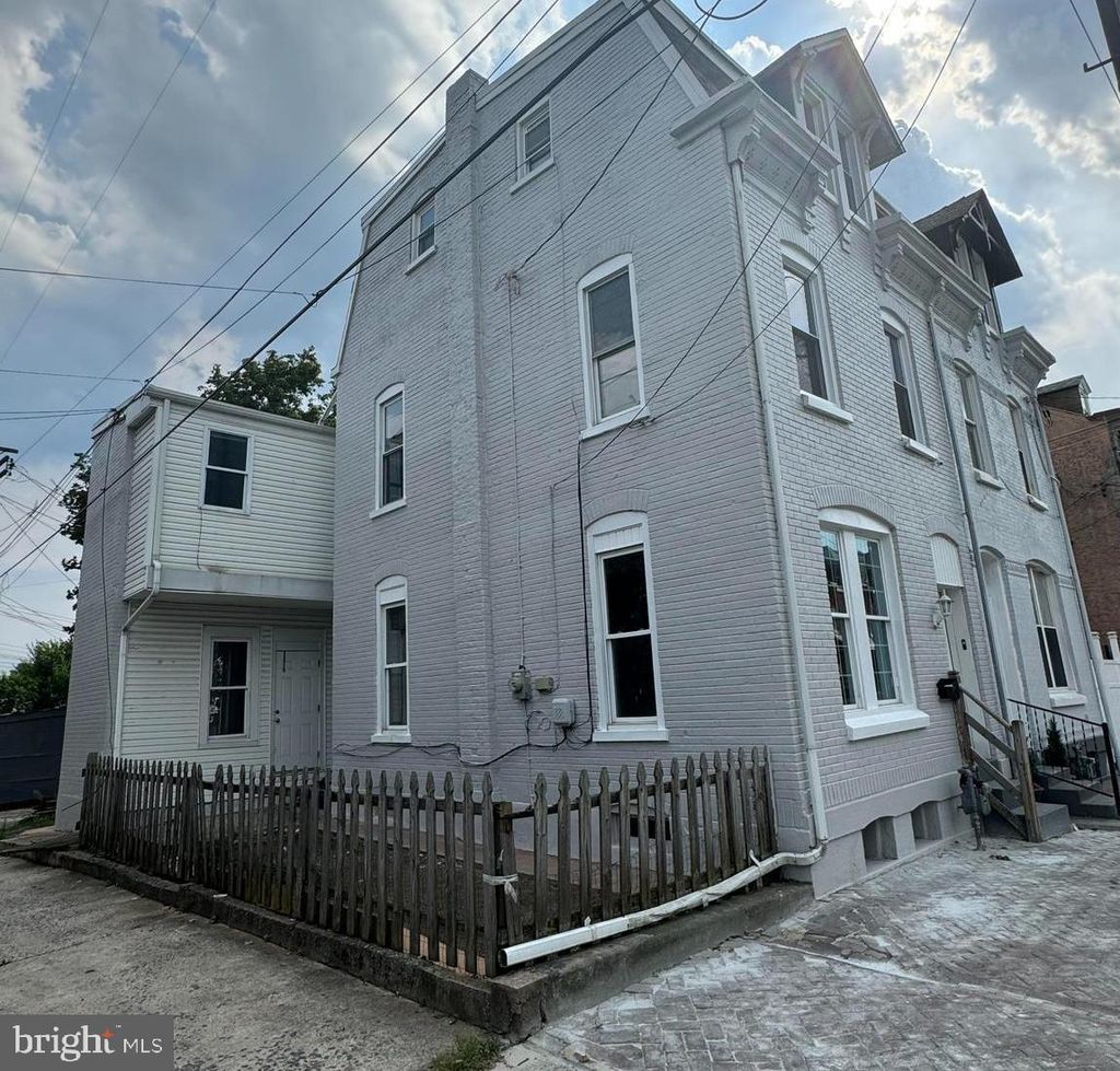 Photo of 532 Windsor Street, READING, PA 19601 (MLS # PABK2064328)