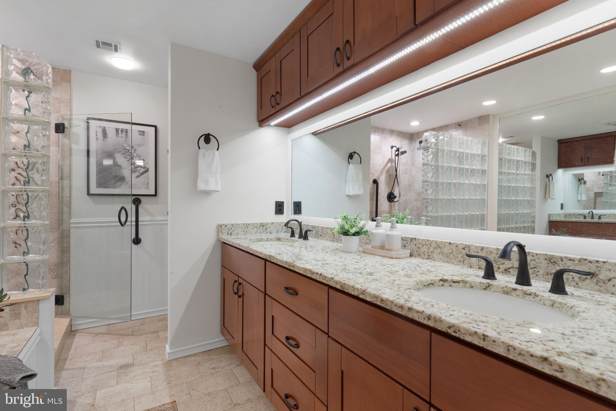 SHEARWATER CONDO - Residential