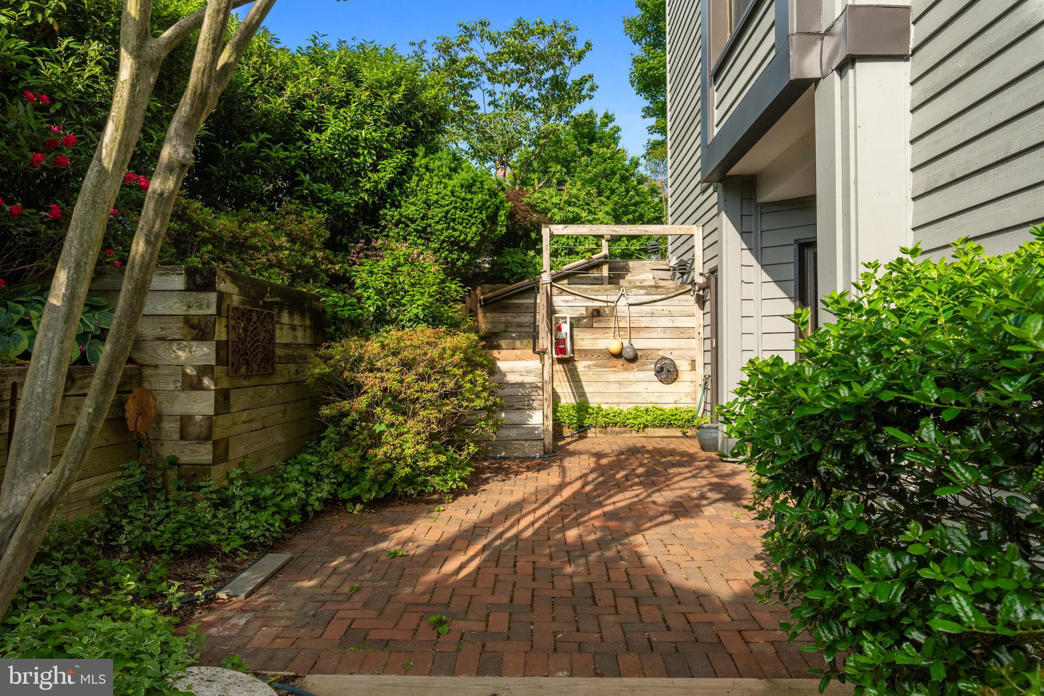 SHEARWATER CONDO - Residential