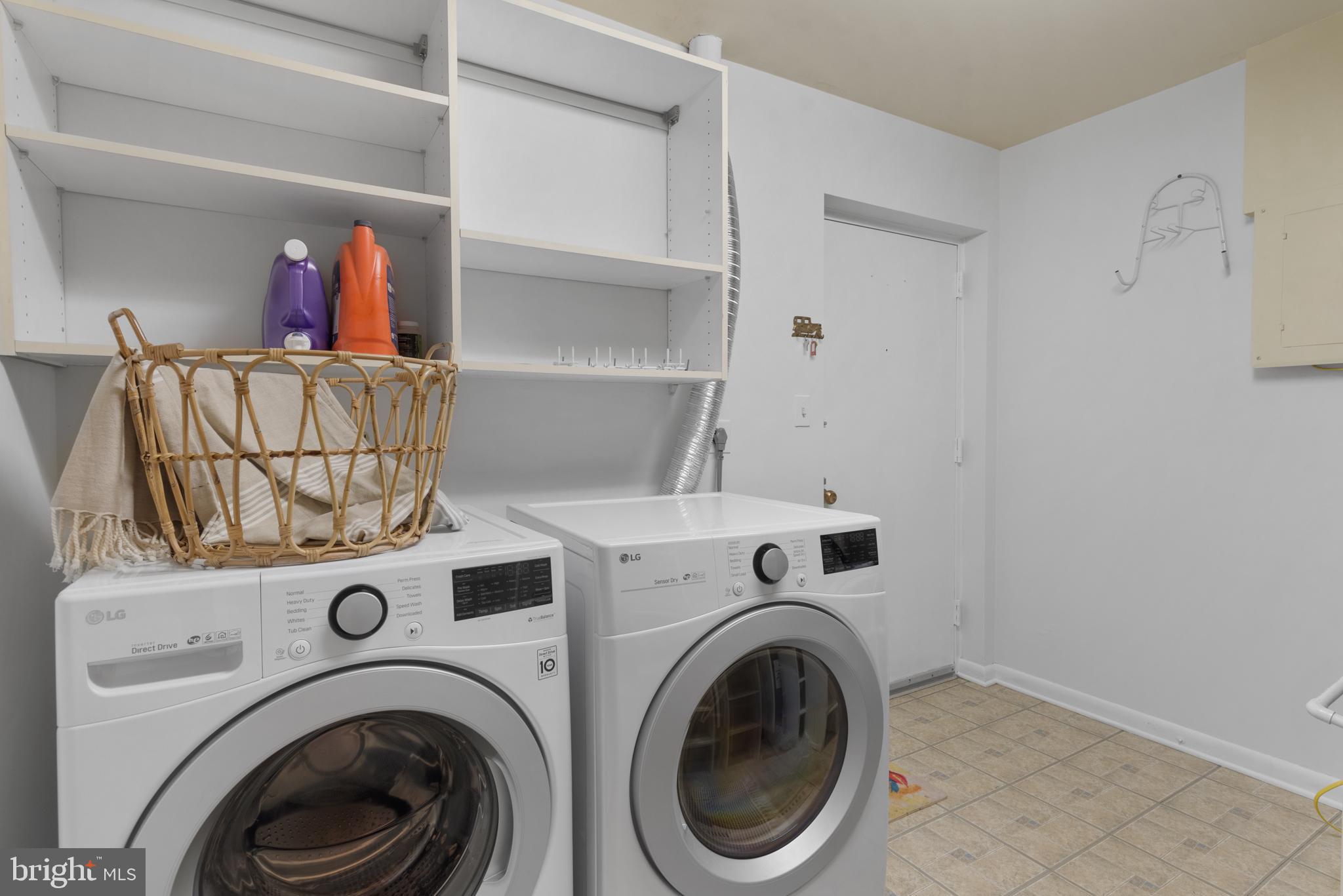 SHEARWATER CONDO - Residential
