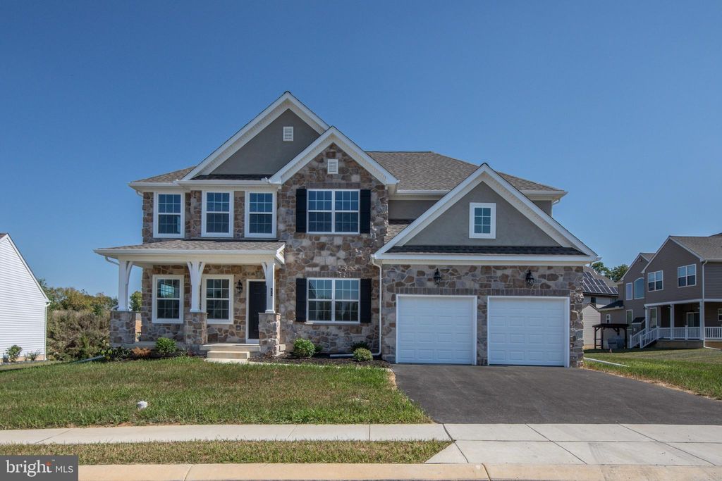 Photo of 32 Pamela Dr, MECHANICSBURG, PA 17050 (MLS # PACB2046770)