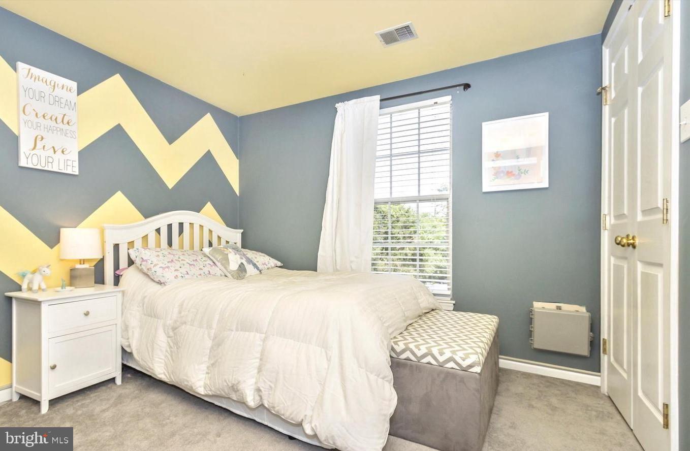 SENECA KNOLLS CODM - Residential Lease