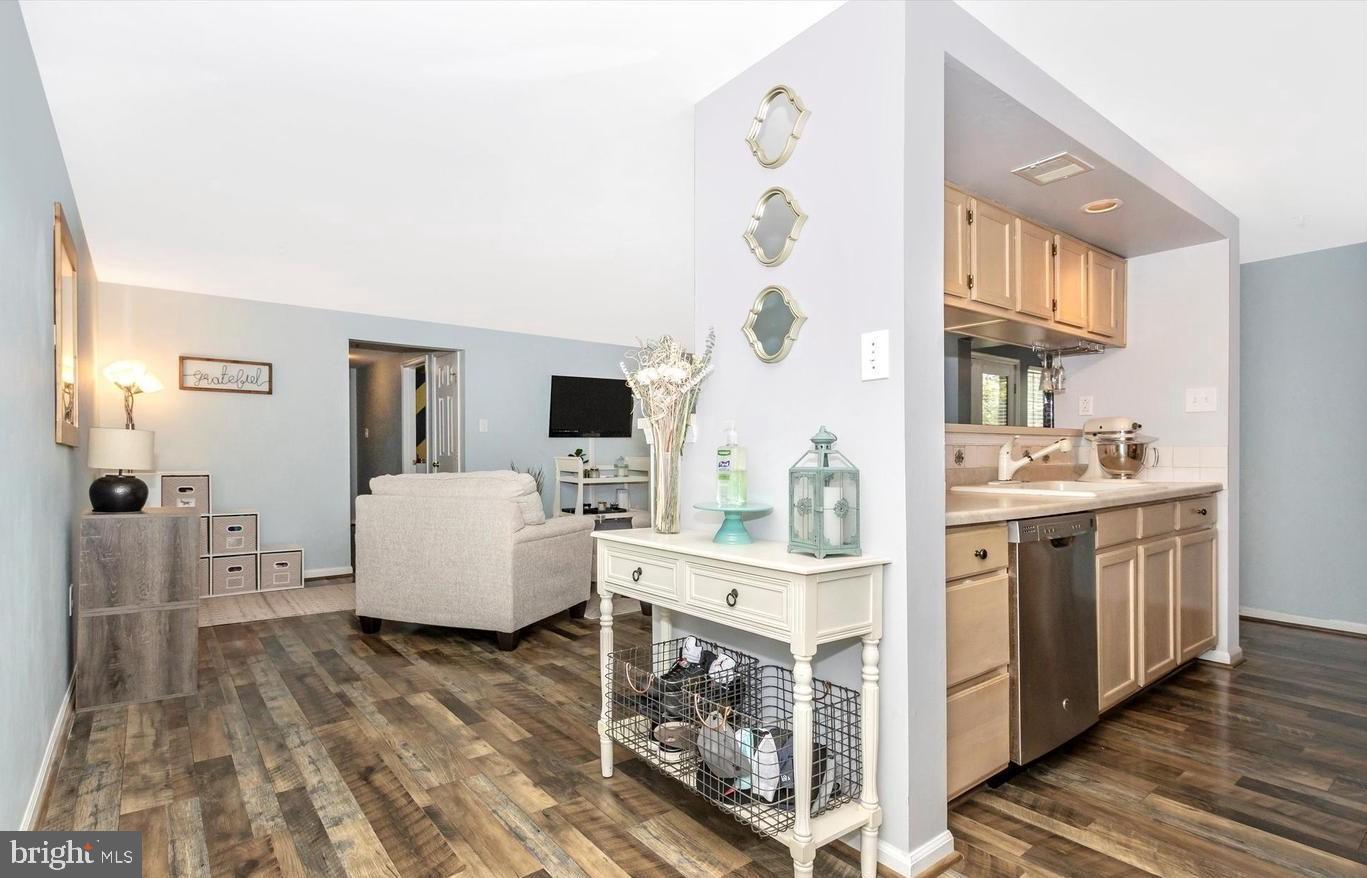 SENECA KNOLLS CODM - Residential Lease