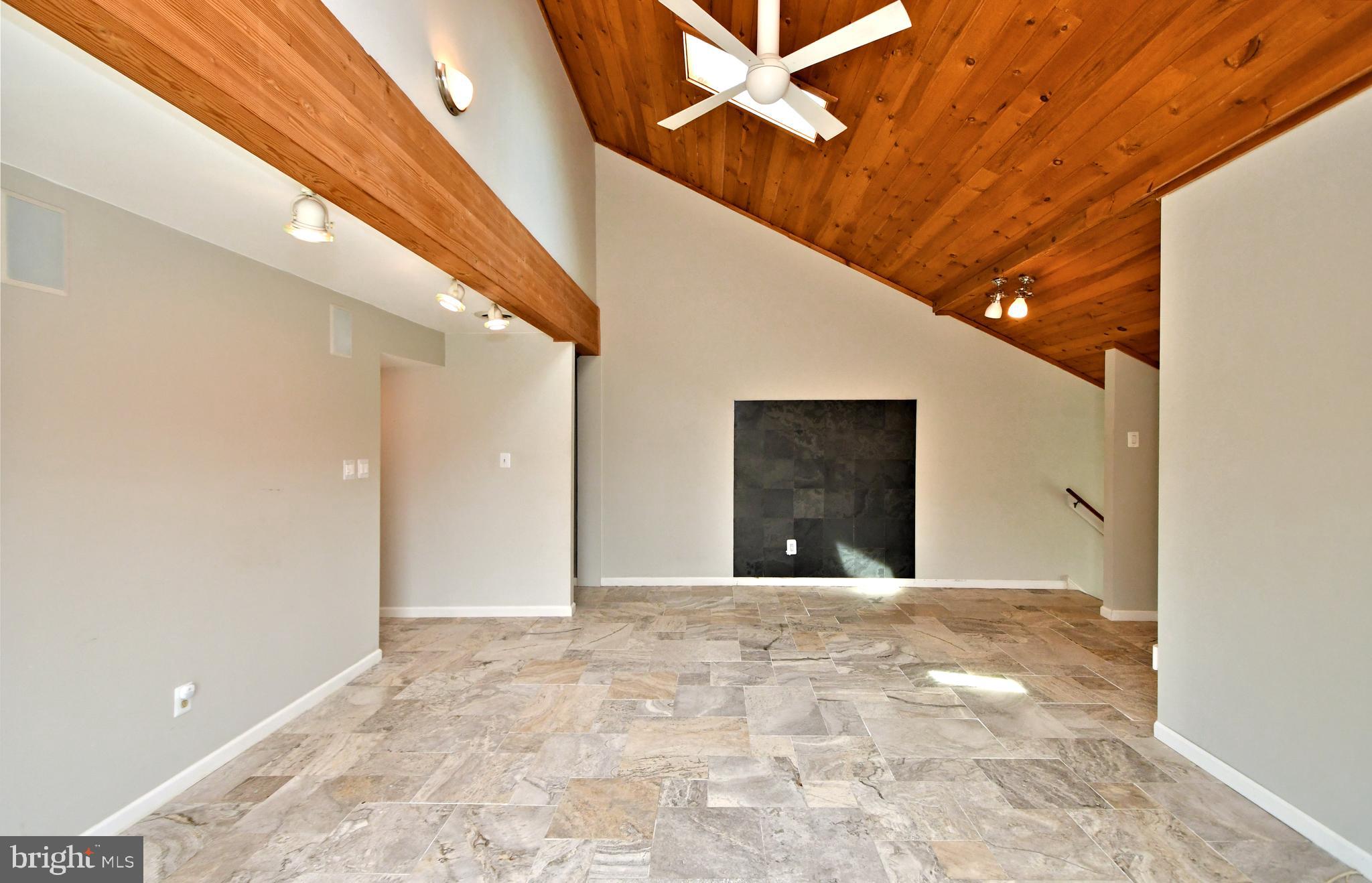 TELFORD HILLS - Residential Lease