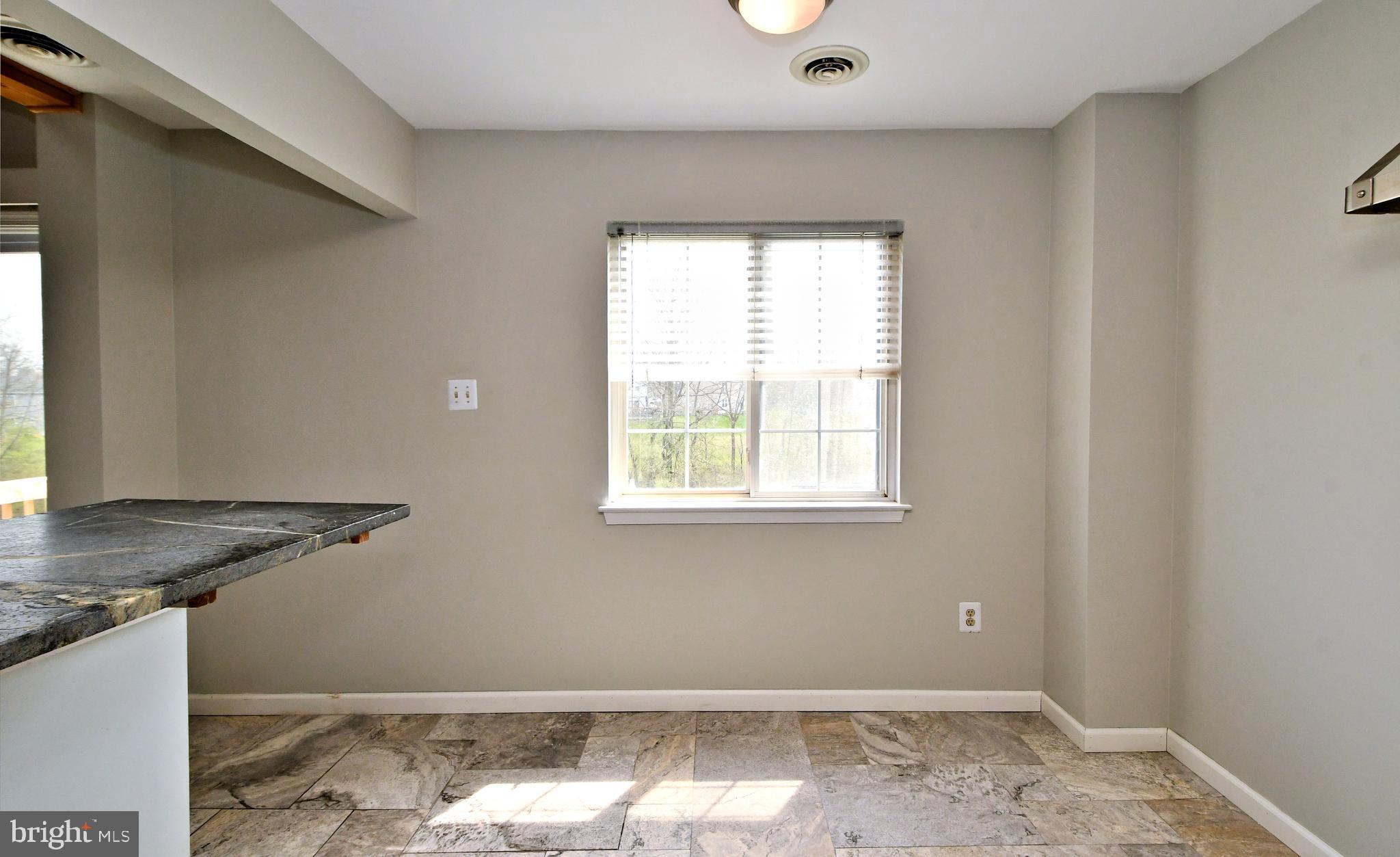 TELFORD HILLS - Residential Lease