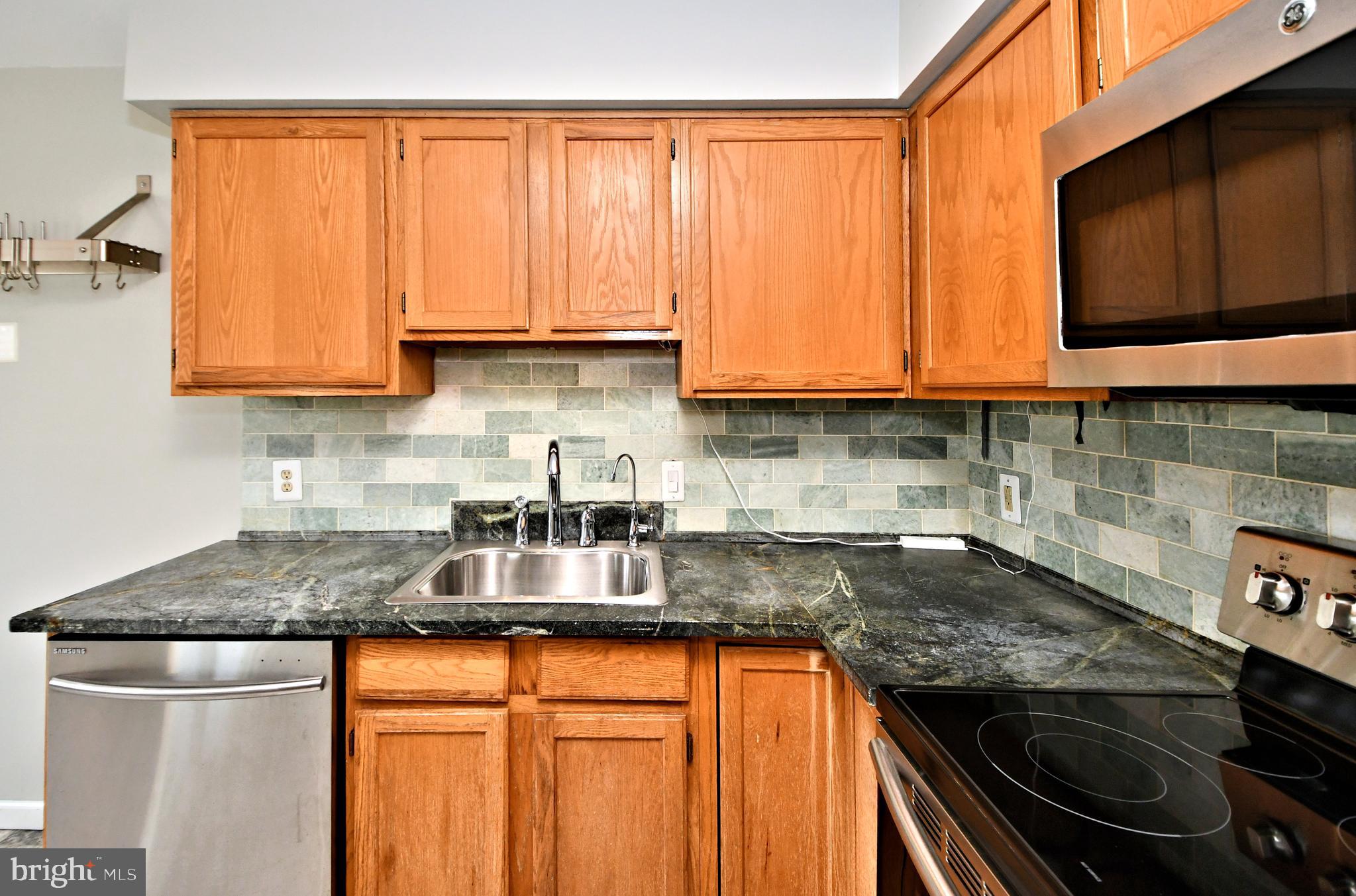 TELFORD HILLS - Residential Lease