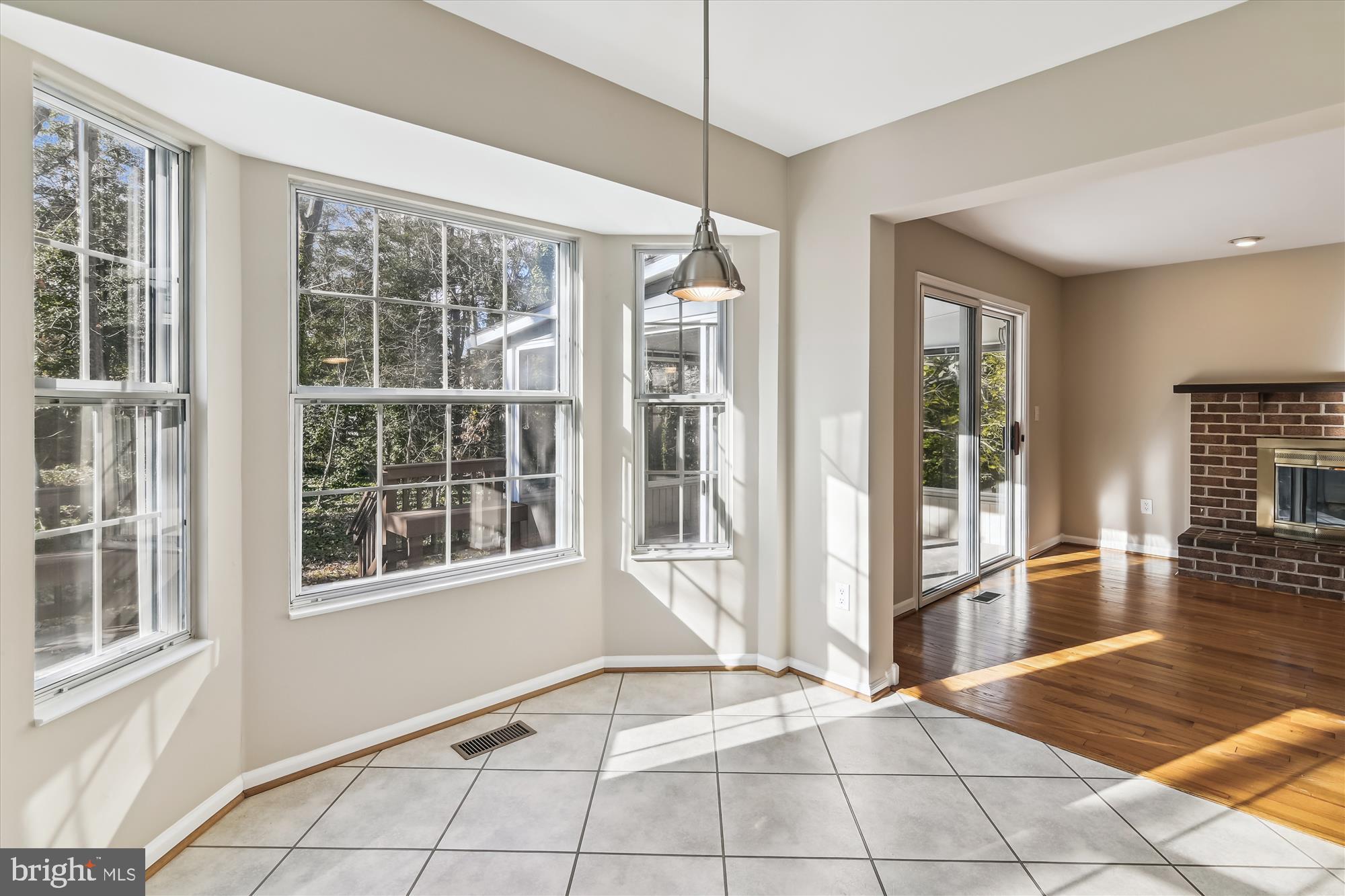 STEWARTS LANDING - Residential