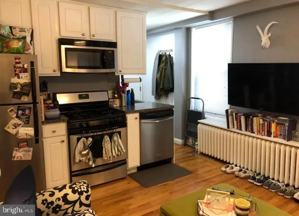 Philadelphia, Pennsylvania 19107, United States, 1 Bedroom Bedrooms, ,1 BathroomBathrooms,Residential,Active,131421