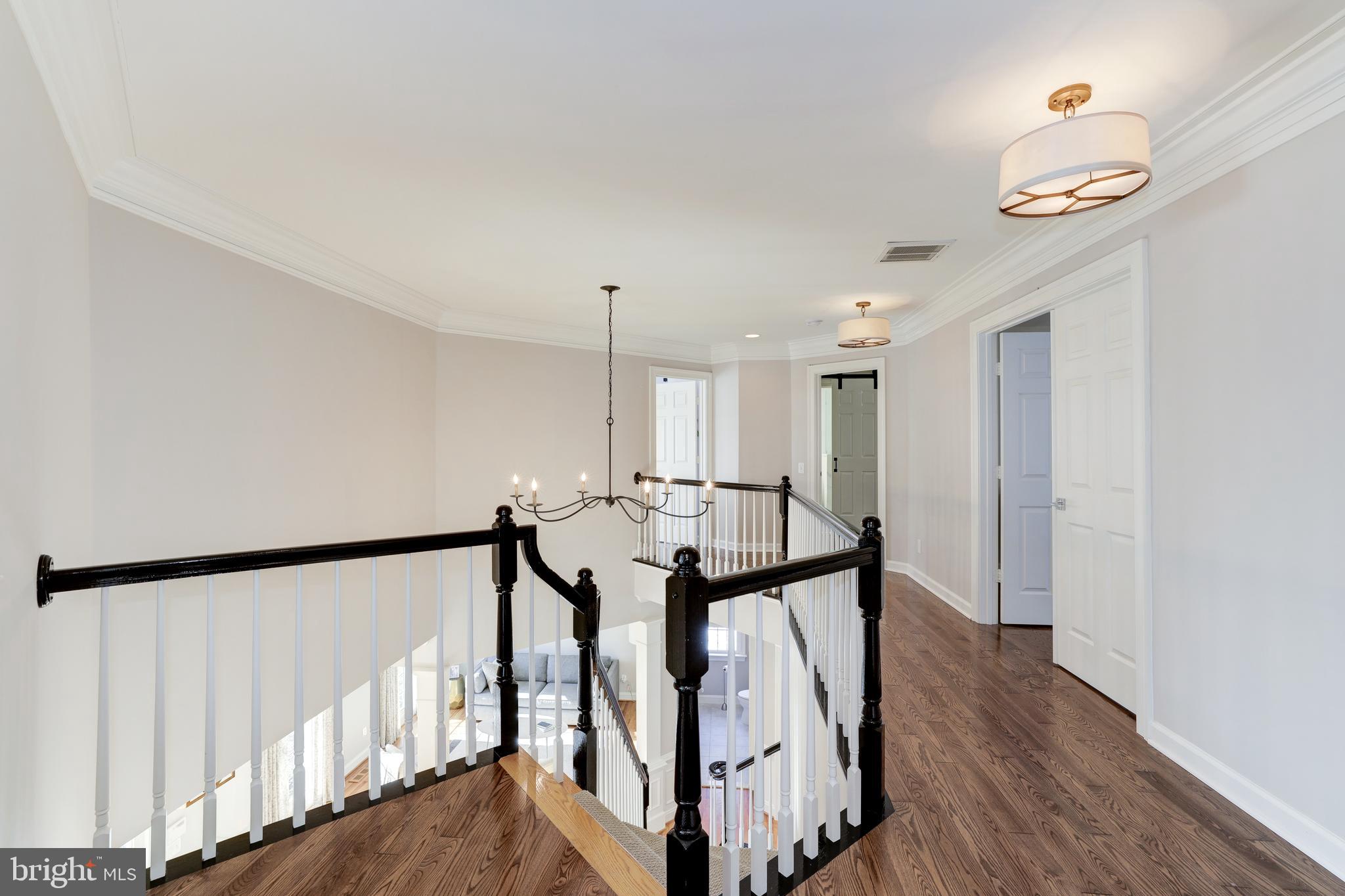 SMC MCLEAN - Residential