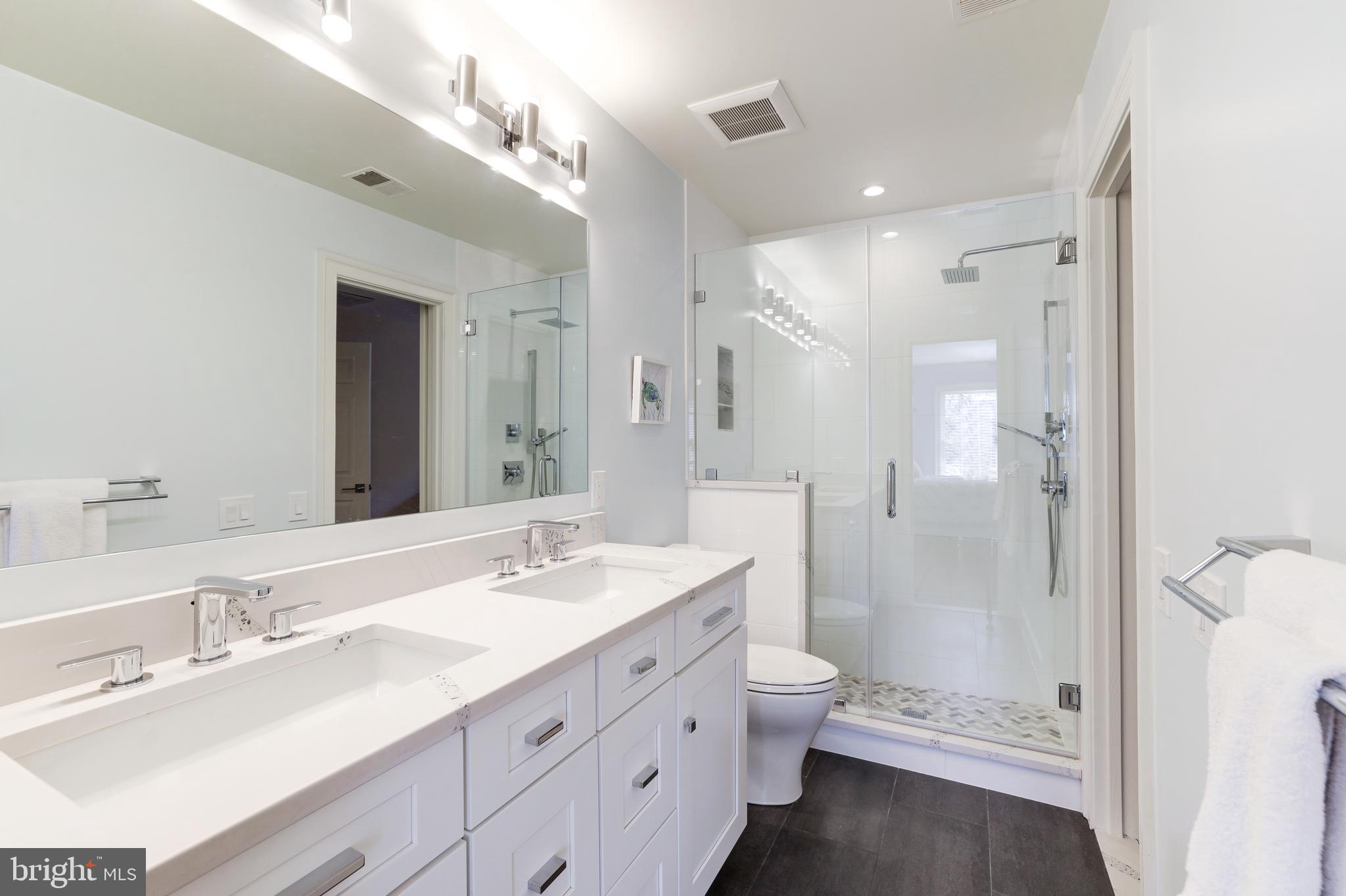 SMC MCLEAN - Residential