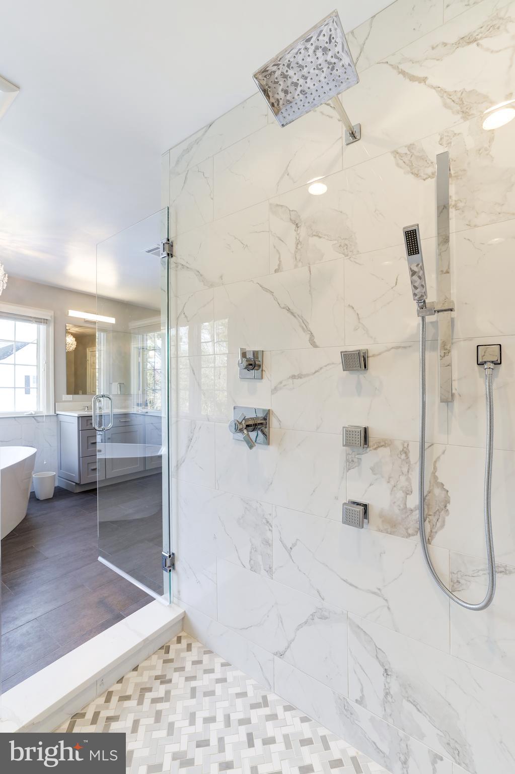 SMC MCLEAN - Residential