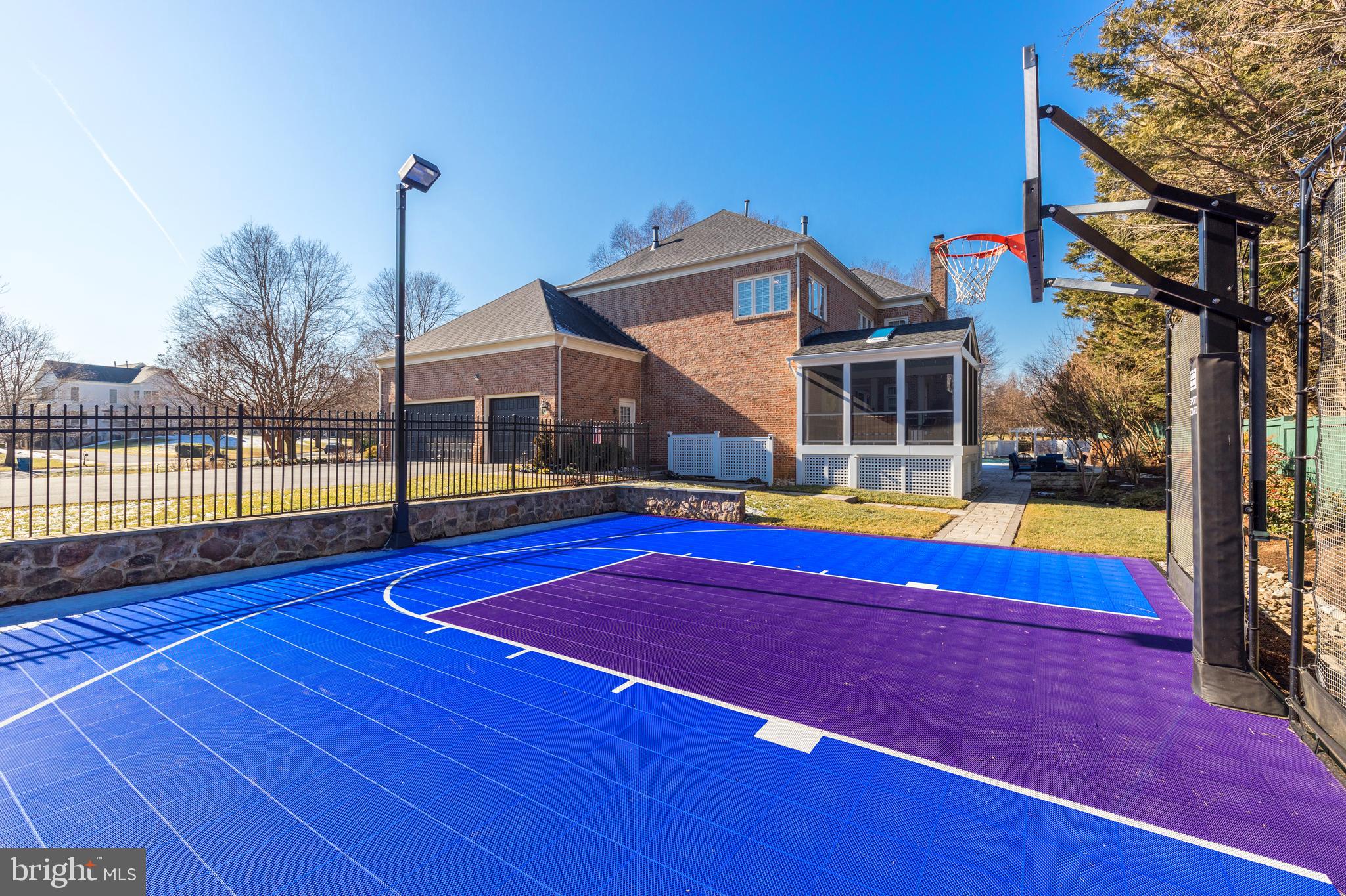 SMC MCLEAN - Residential