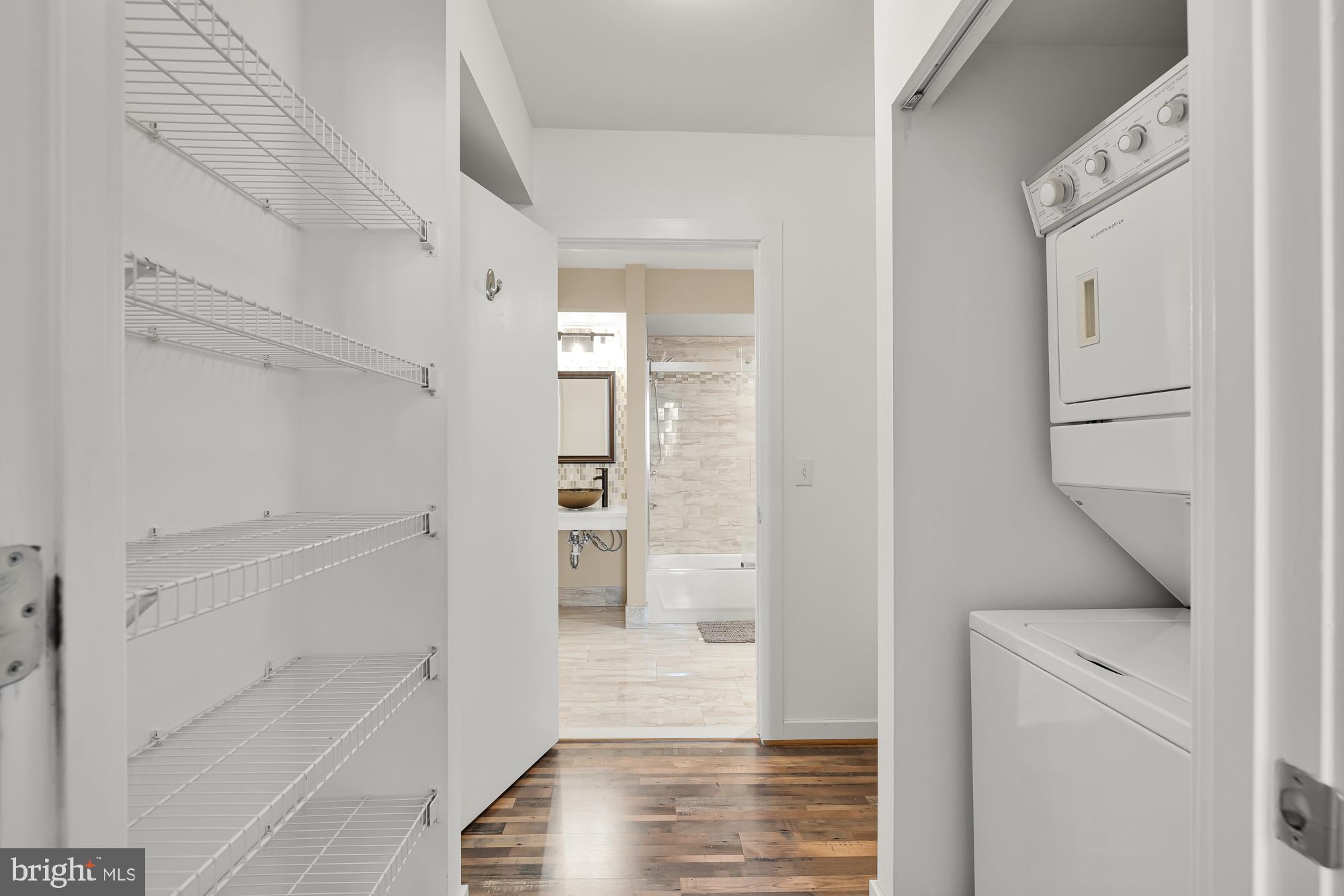 NAVY YARD - Residential Lease