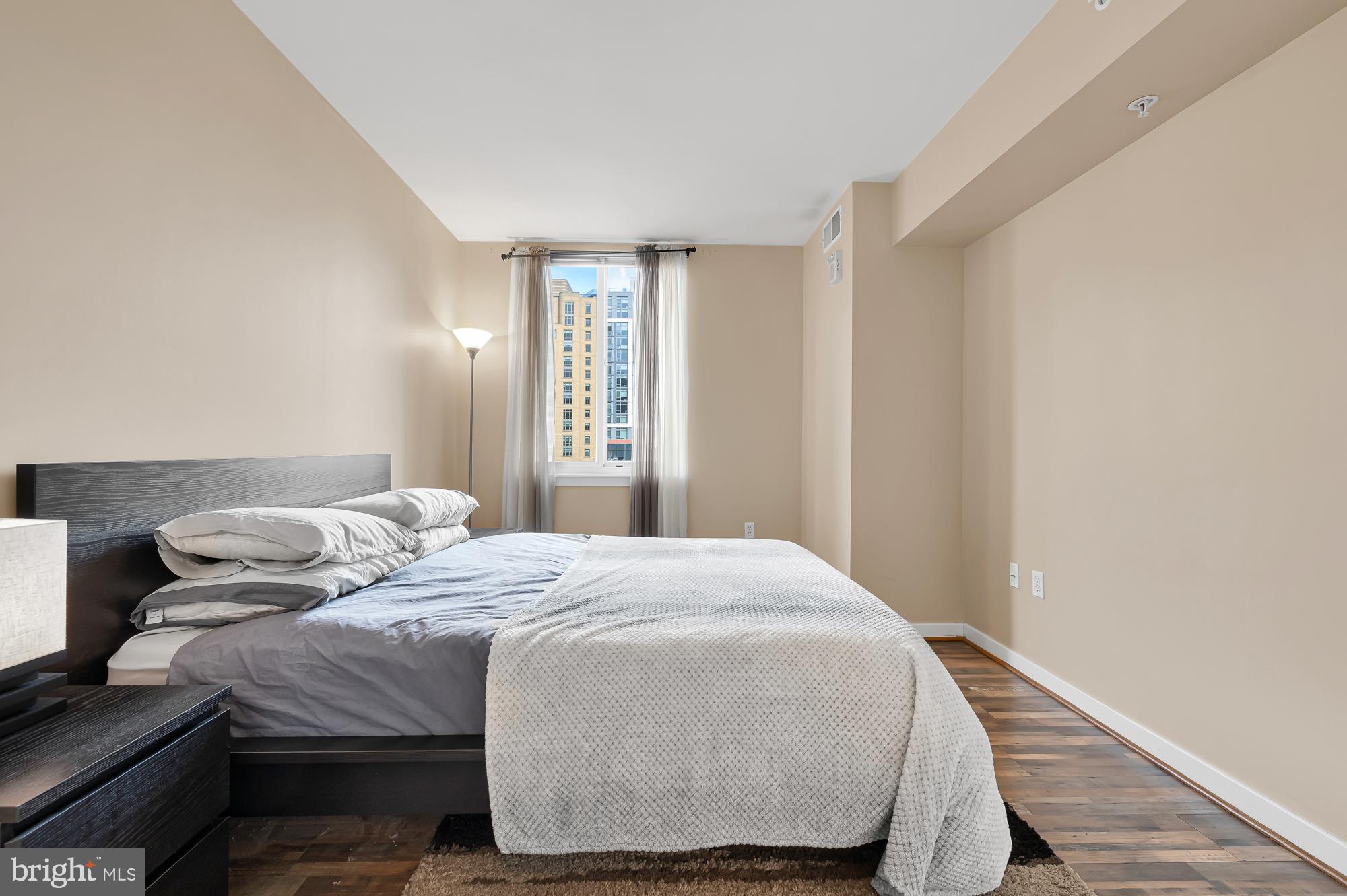 NAVY YARD - Residential Lease