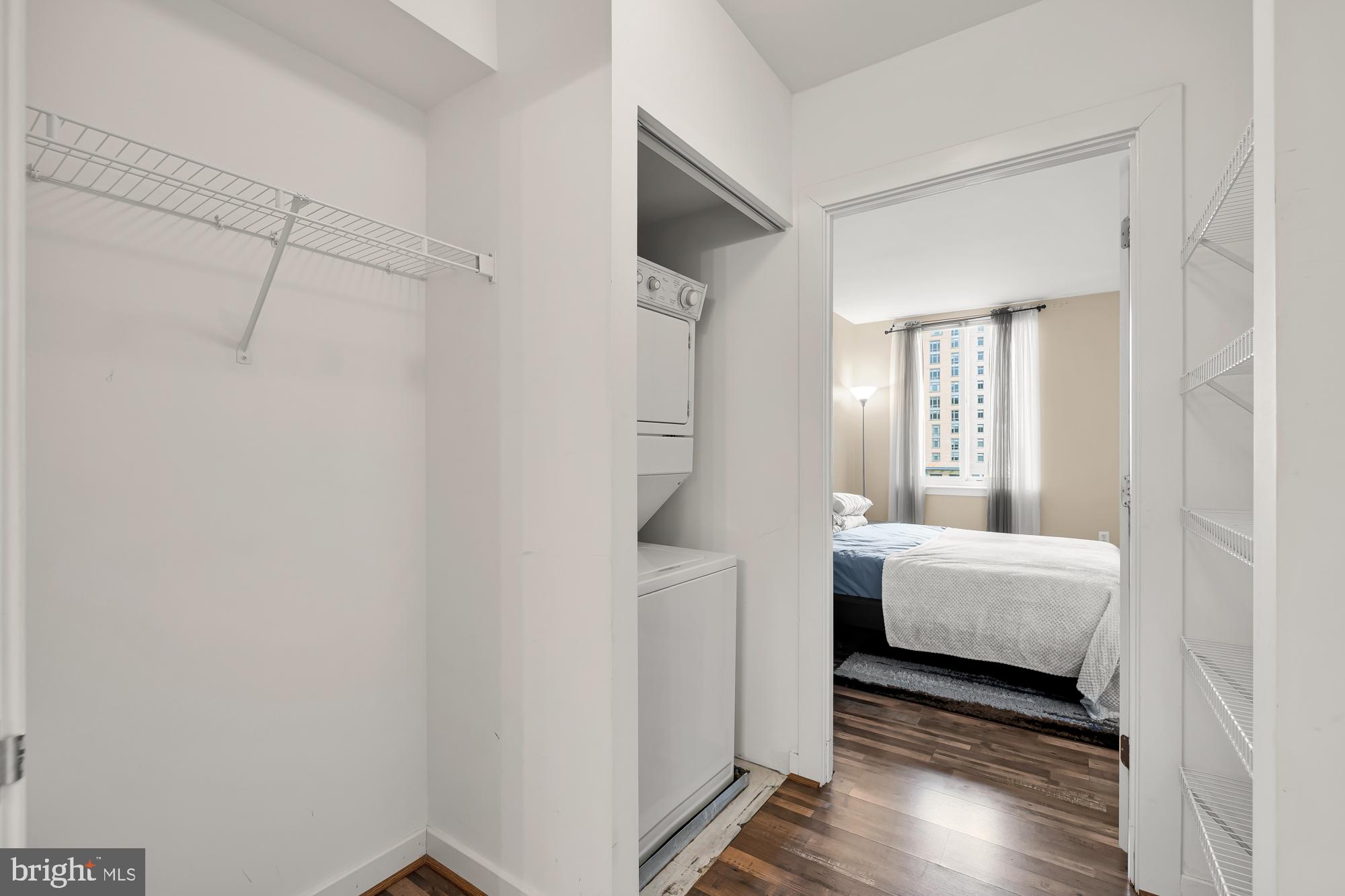 NAVY YARD - Residential Lease