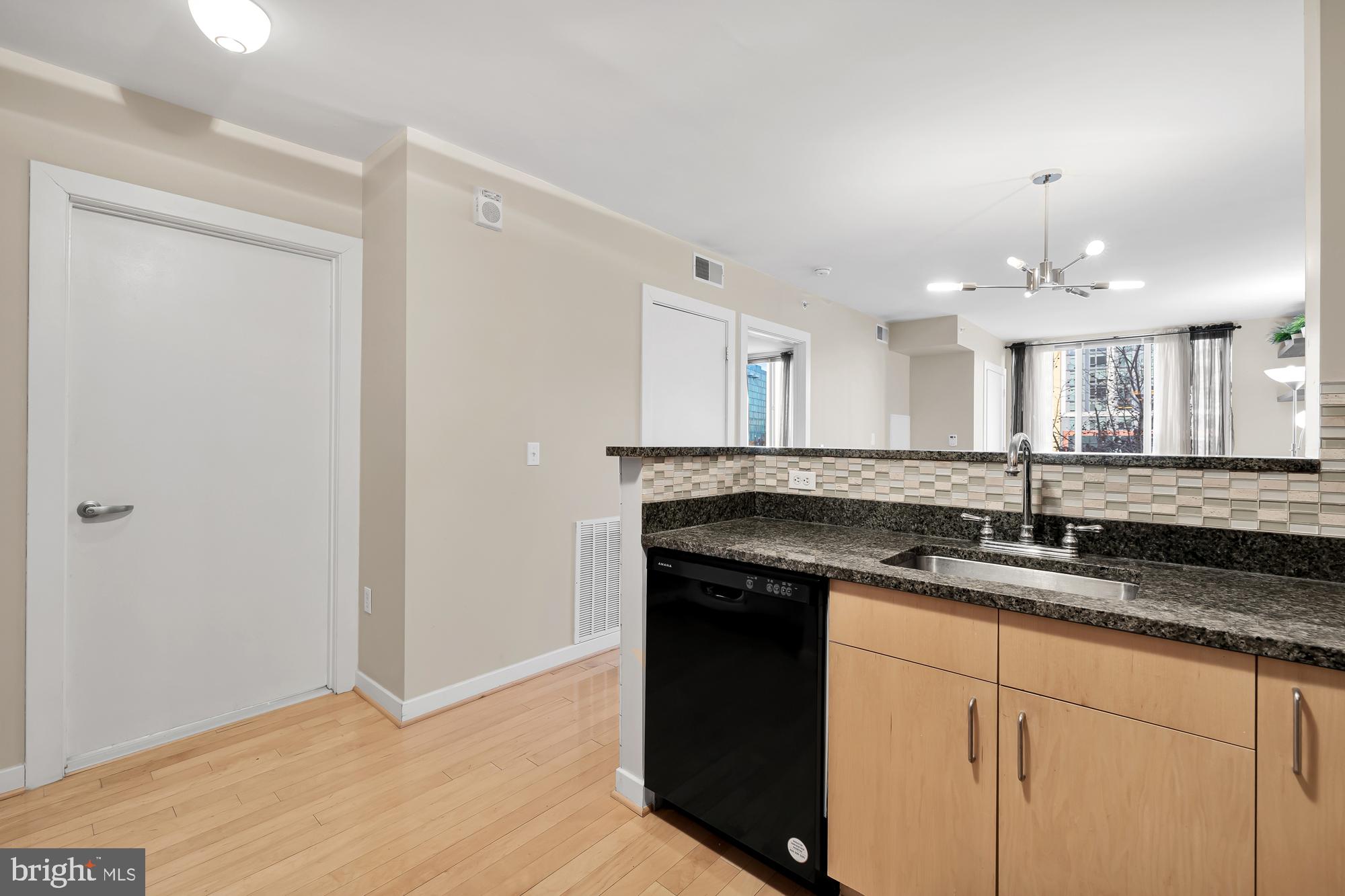 NAVY YARD - Residential Lease