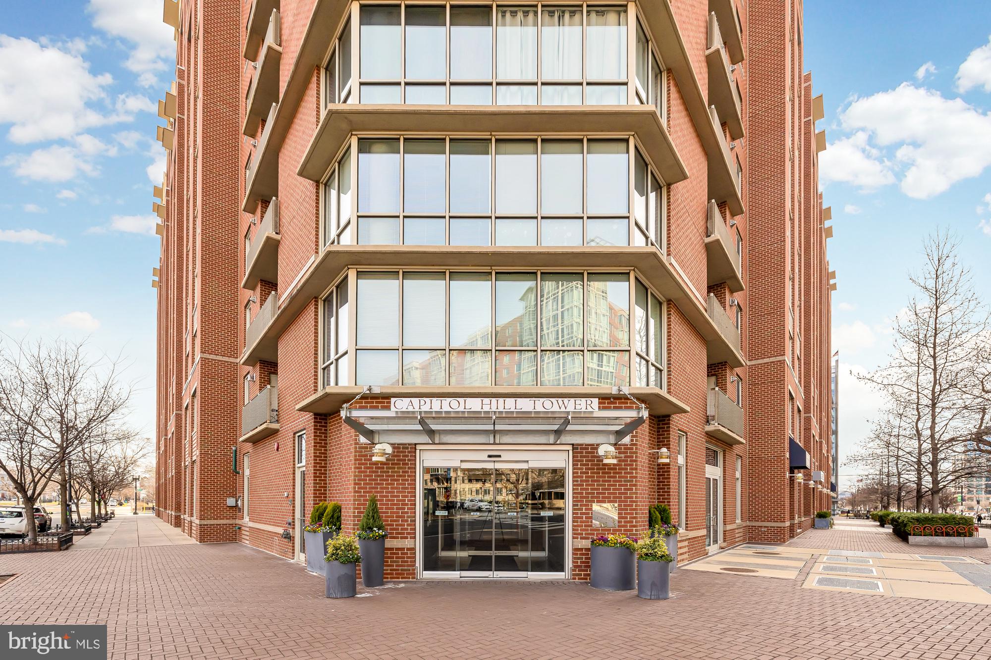 NAVY YARD - Residential Lease