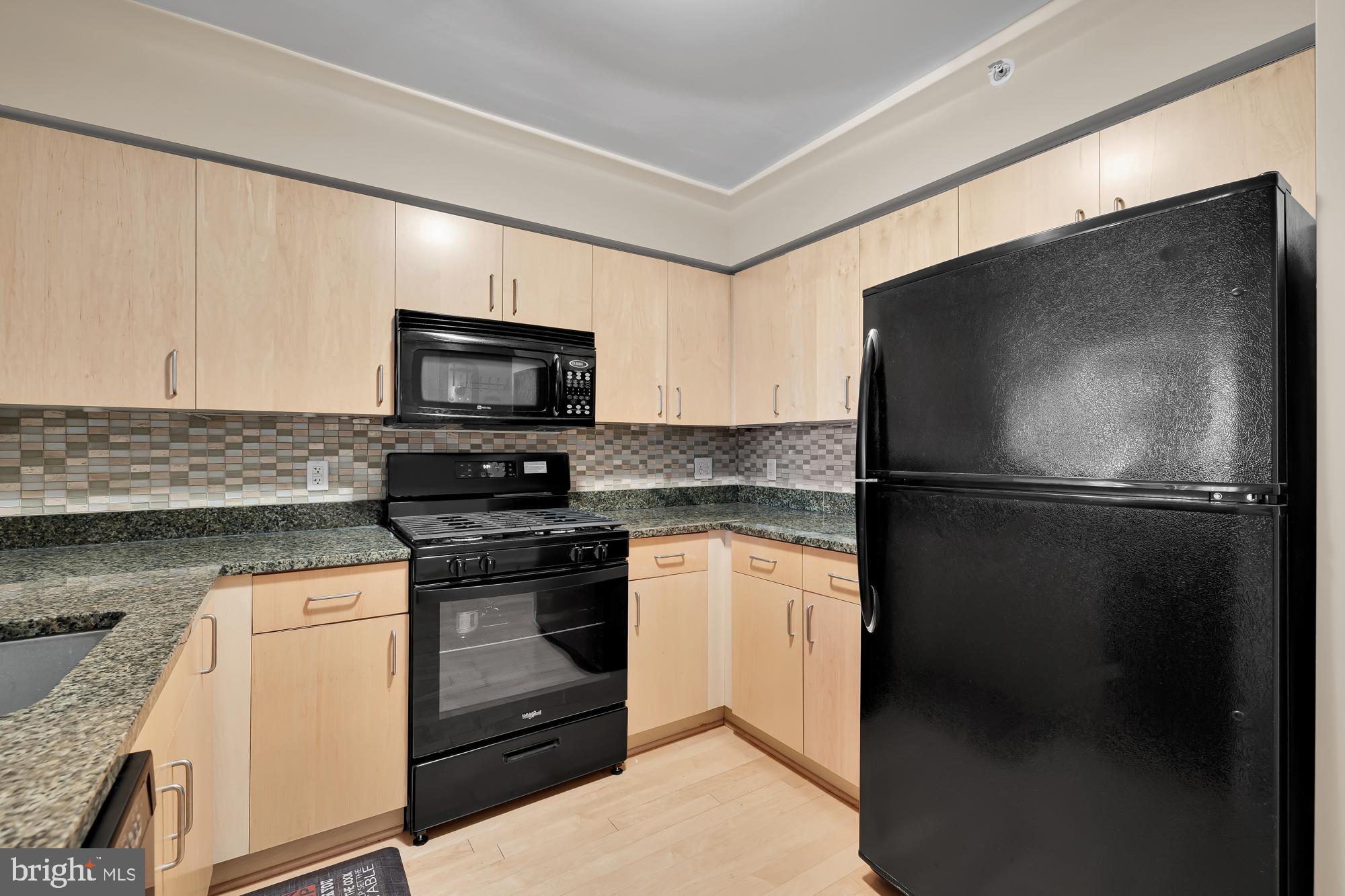 NAVY YARD - Residential Lease