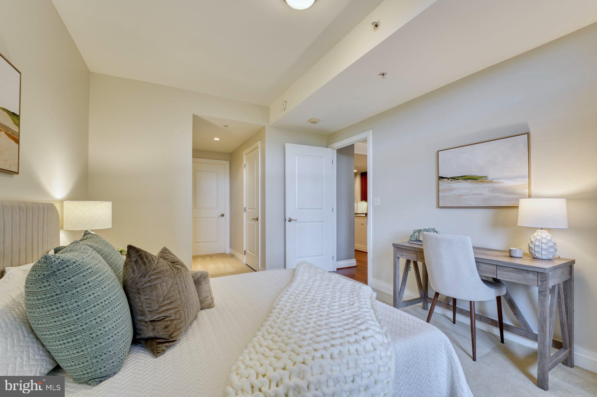 ONE PARK CREST CONDOMINIUM - Residential