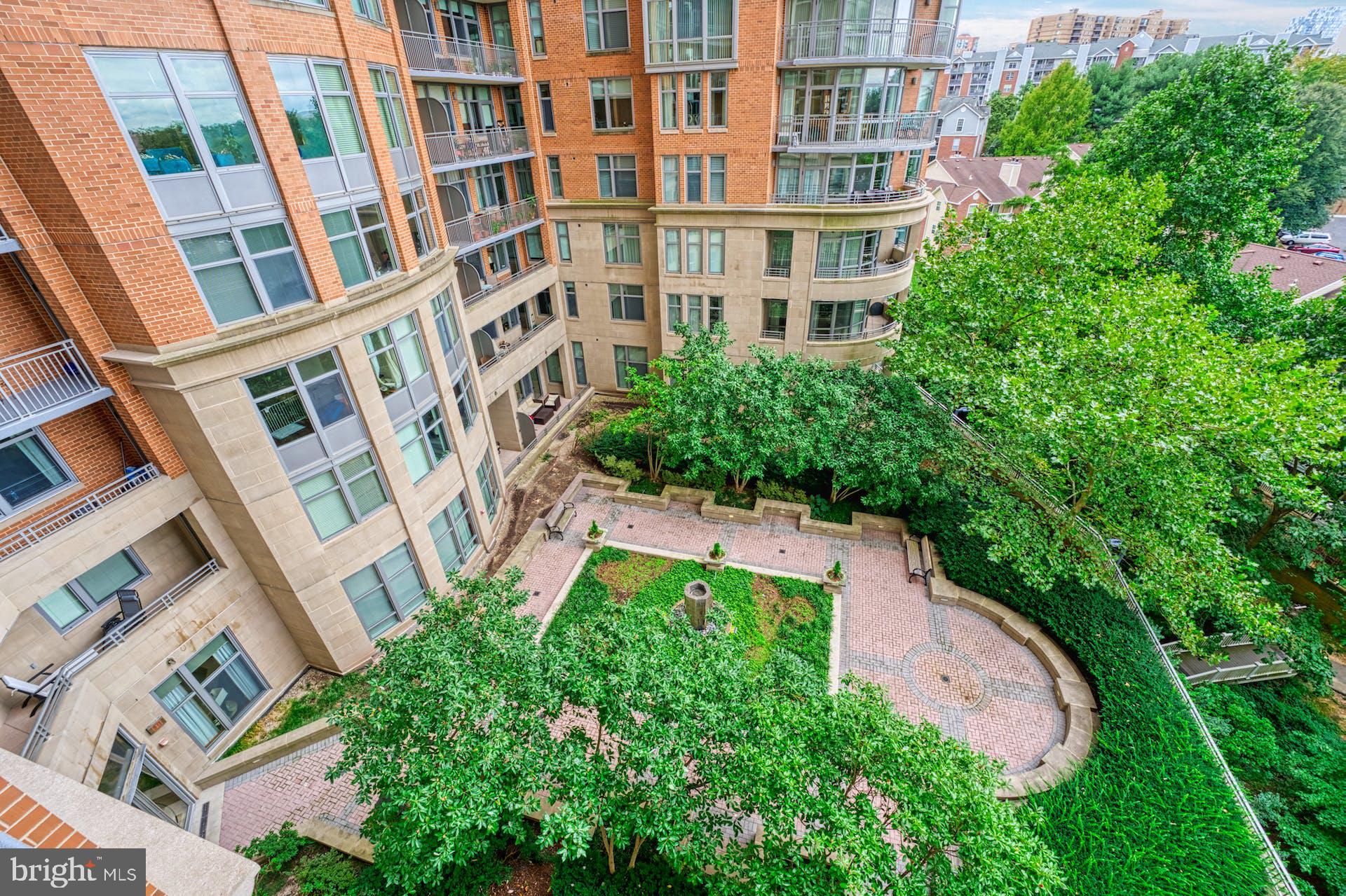 ONE PARK CREST CONDOMINIUM - Residential