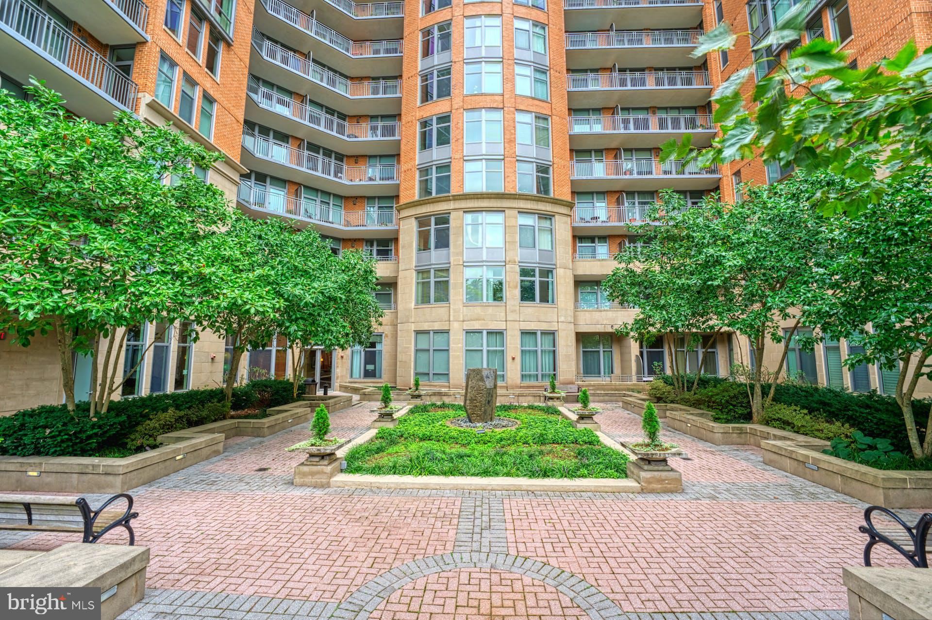 ONE PARK CREST CONDOMINIUM - Residential